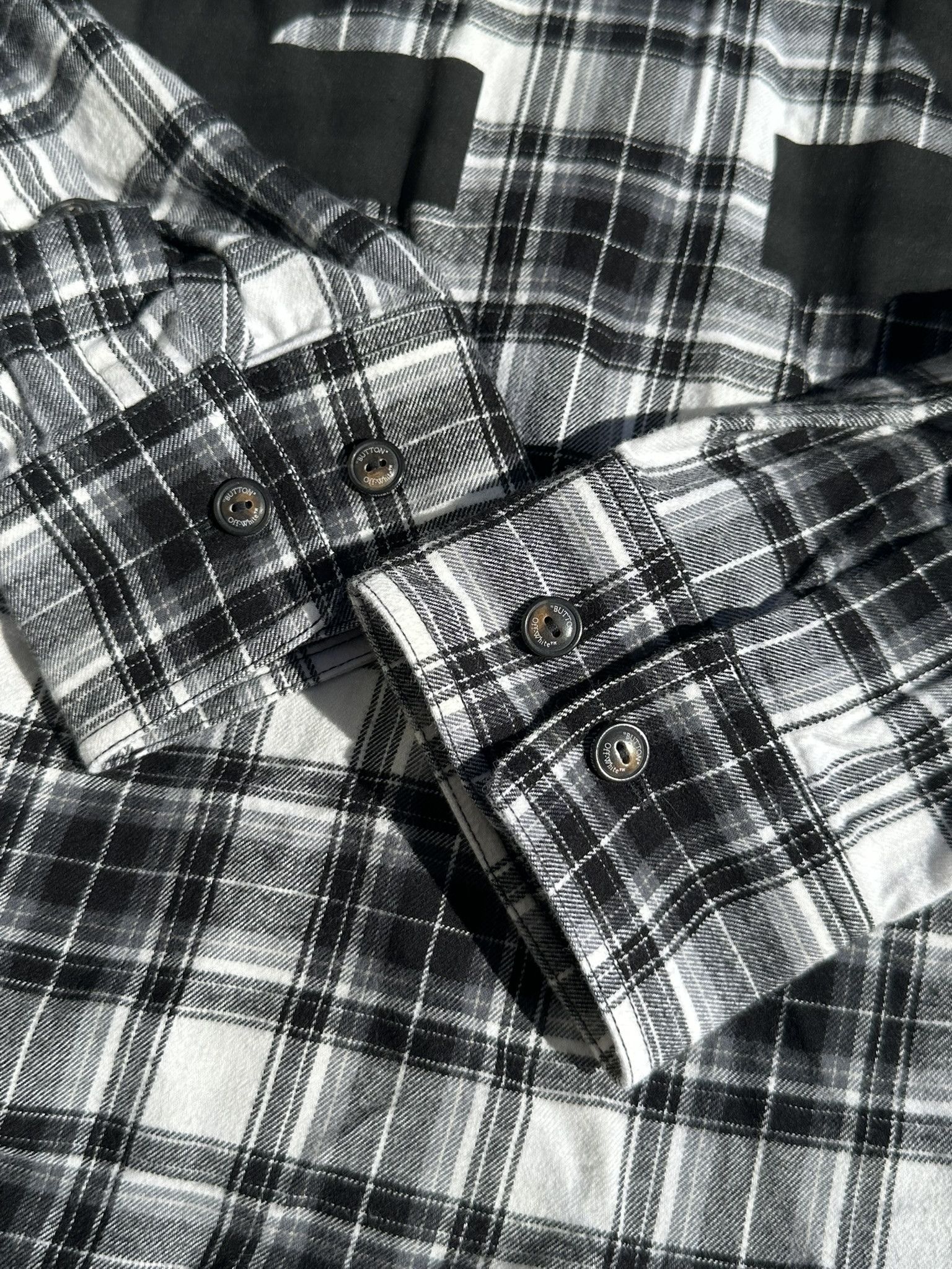 Off-White Off-White Flan Shirt Check Plaid Back Arrow Logo Black White Size US XS / EU 42 / 0 - 5 Thumbnail