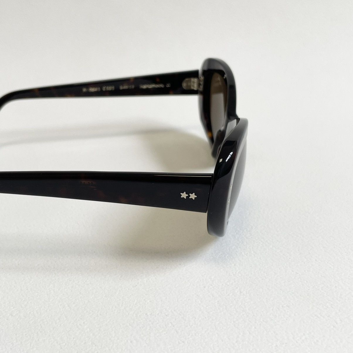 Cutler and Gross Tortoiseshell Oval ‘Cat Eye’ 70s Sunglasses Size ONE SIZE - 6 Thumbnail