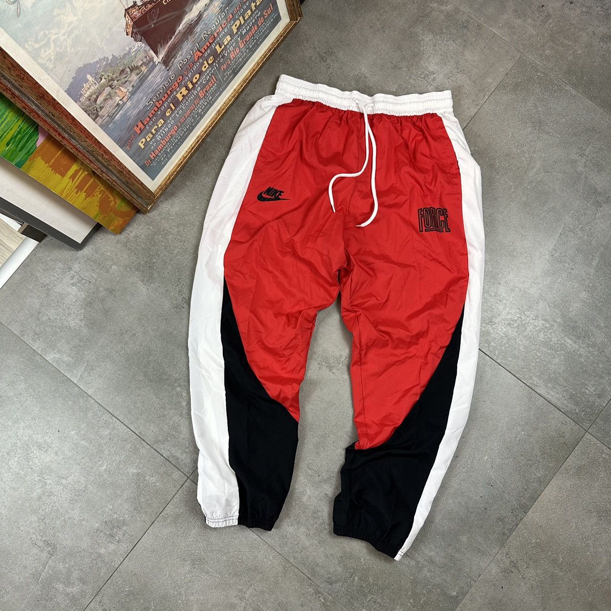 Nike Nike Force nylon jogger pants L oversize streetwear Size US 34 / EU 50 - 1 Thumbnail