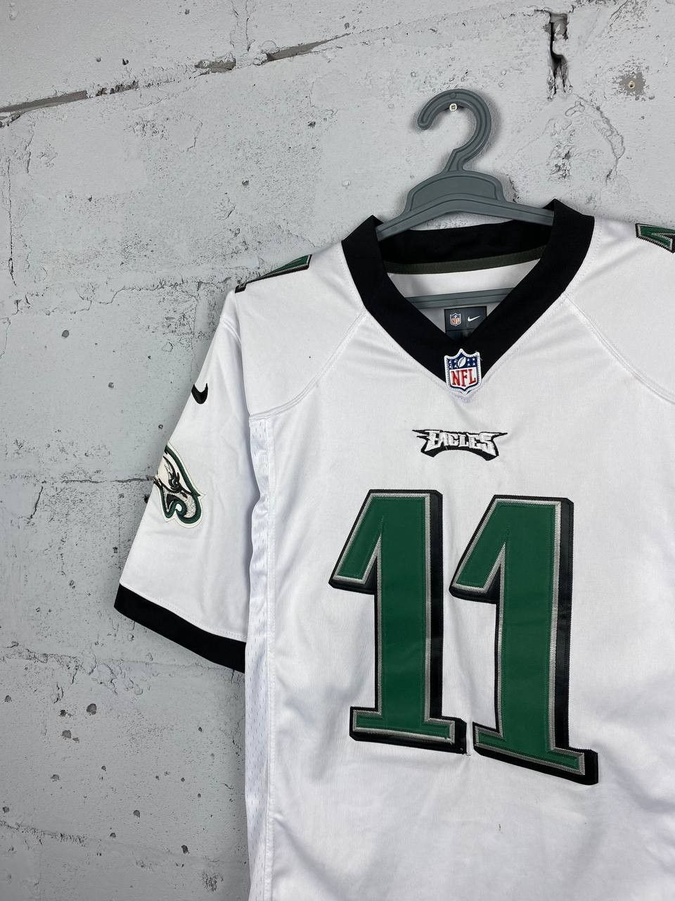 NFL × Nike White Carson Wentz 11 Eagles Jersey Size US M / EU 48-50 / 2 - 2 Thumbnail