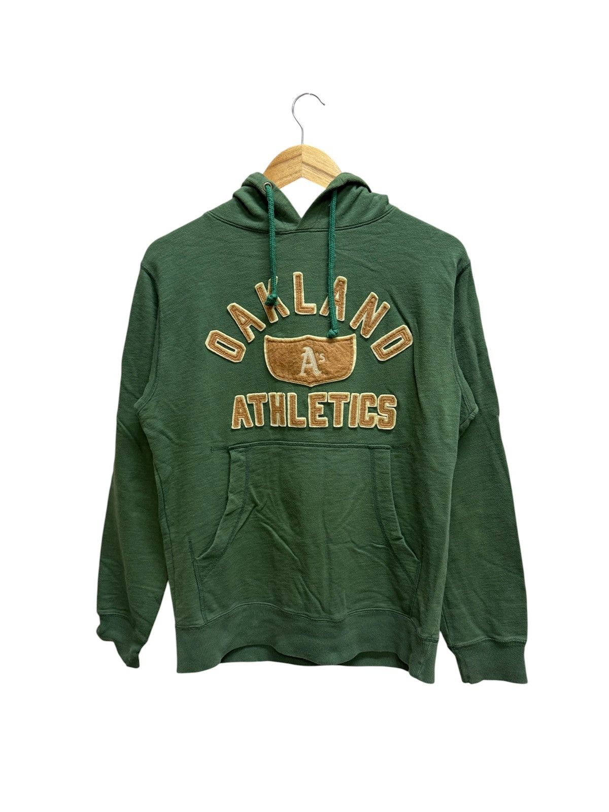 MLB Vintage Y2k MLB X Uniqlo Oakland Atheltic Pullover Sweater Size US S / EU 44-46 / 1 - 1 Thumbnail