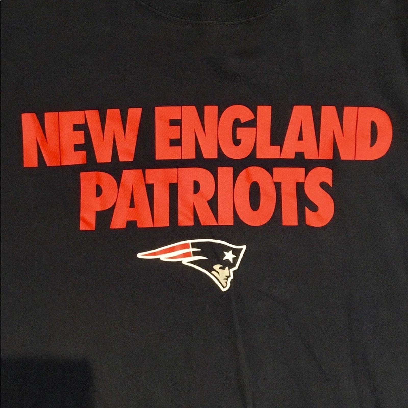 Nike Men’s Patriots Long-Sleeve T-shirt Size US L / EU 52-54 / 3 - 6 Thumbnail