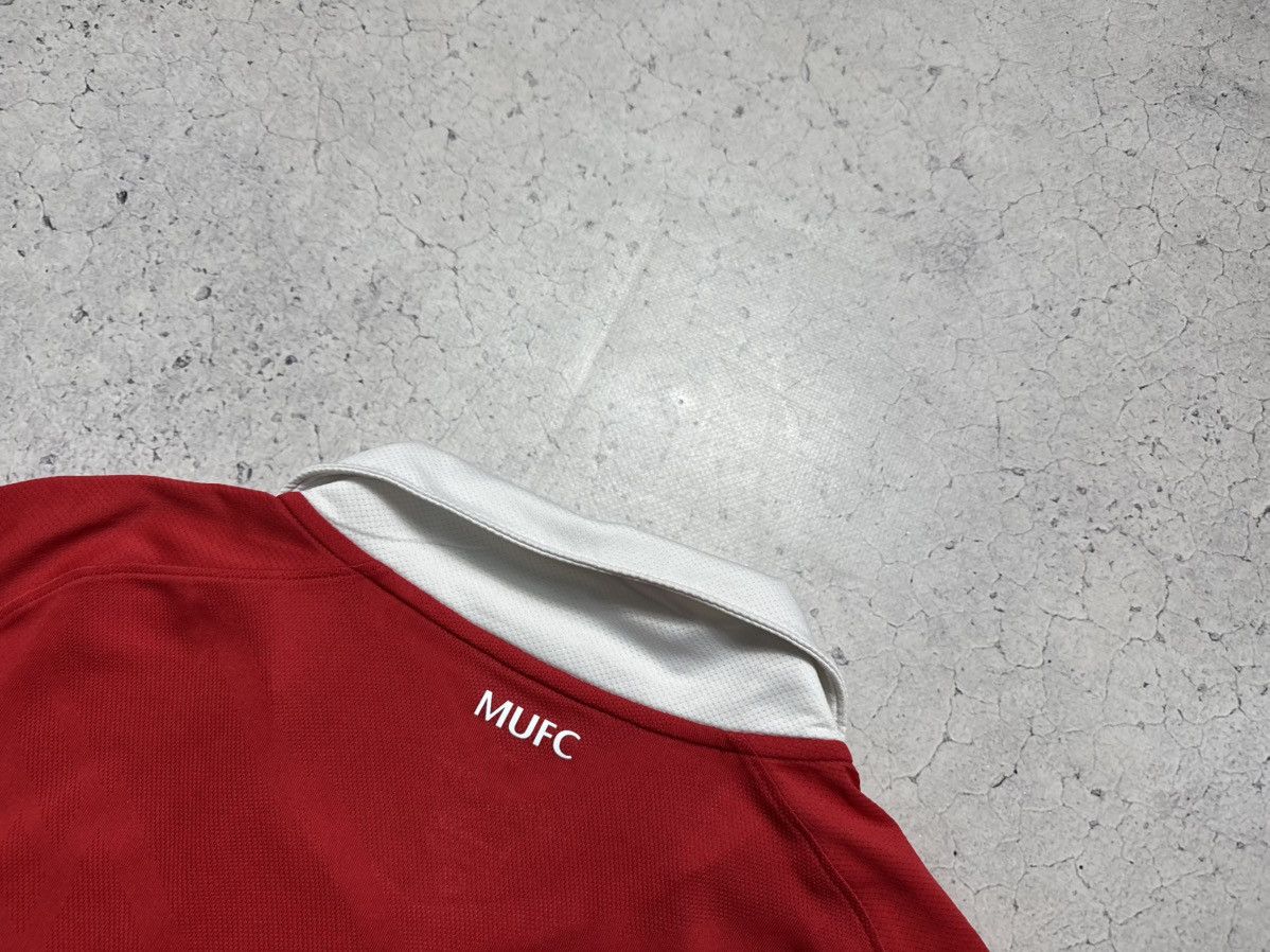 Nike Nike FC Manchester United 2010/2011 Vintage Soccer Jersey Size US L / EU 52-54 / 3 - 12 Thumbnail