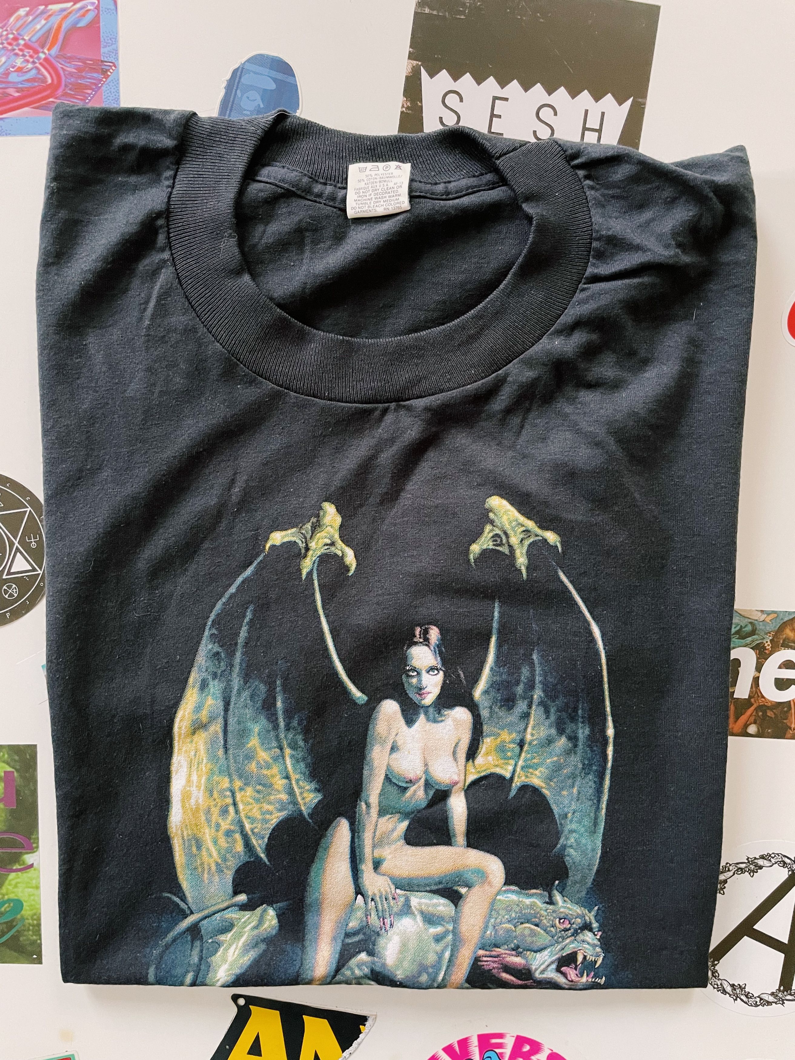 Vintage Vintage 1987 Boris Vallejo Winged Lady On A Sea Monster Tee Size US L / EU 52-54 / 3 - 7 Thumbnail