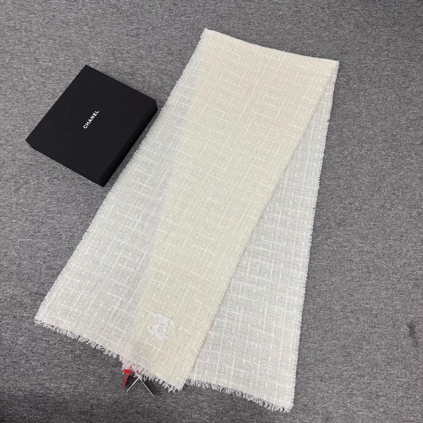 Chanel Chanel Ivory Double C Beaded Knit Tassel Trim Scarf 99 New Size ONE SIZE - 2 Thumbnail