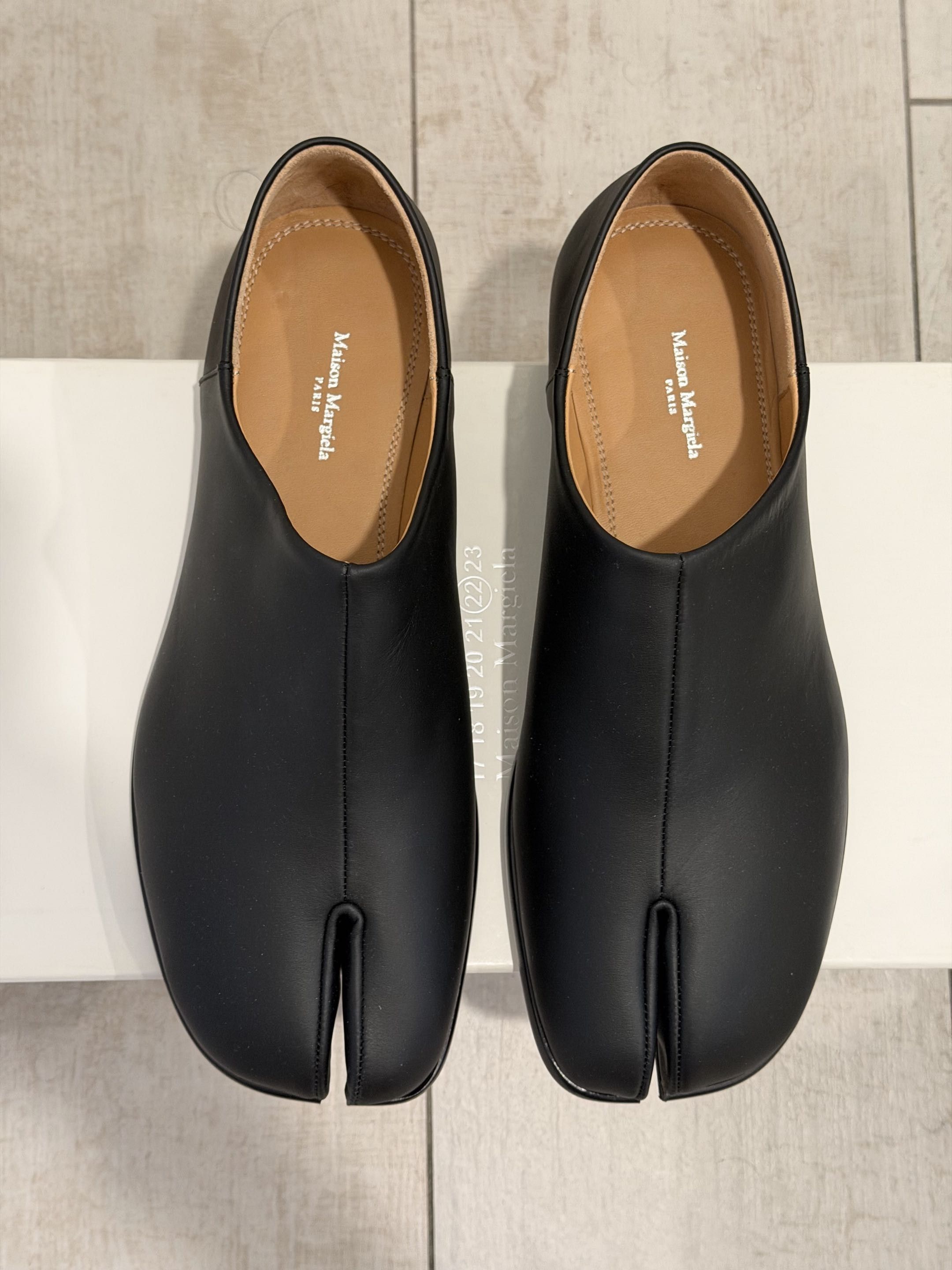 Maison Margiela Tabi Babouche Loafers Size US 8 / EU 41 - 1 Thumbnail