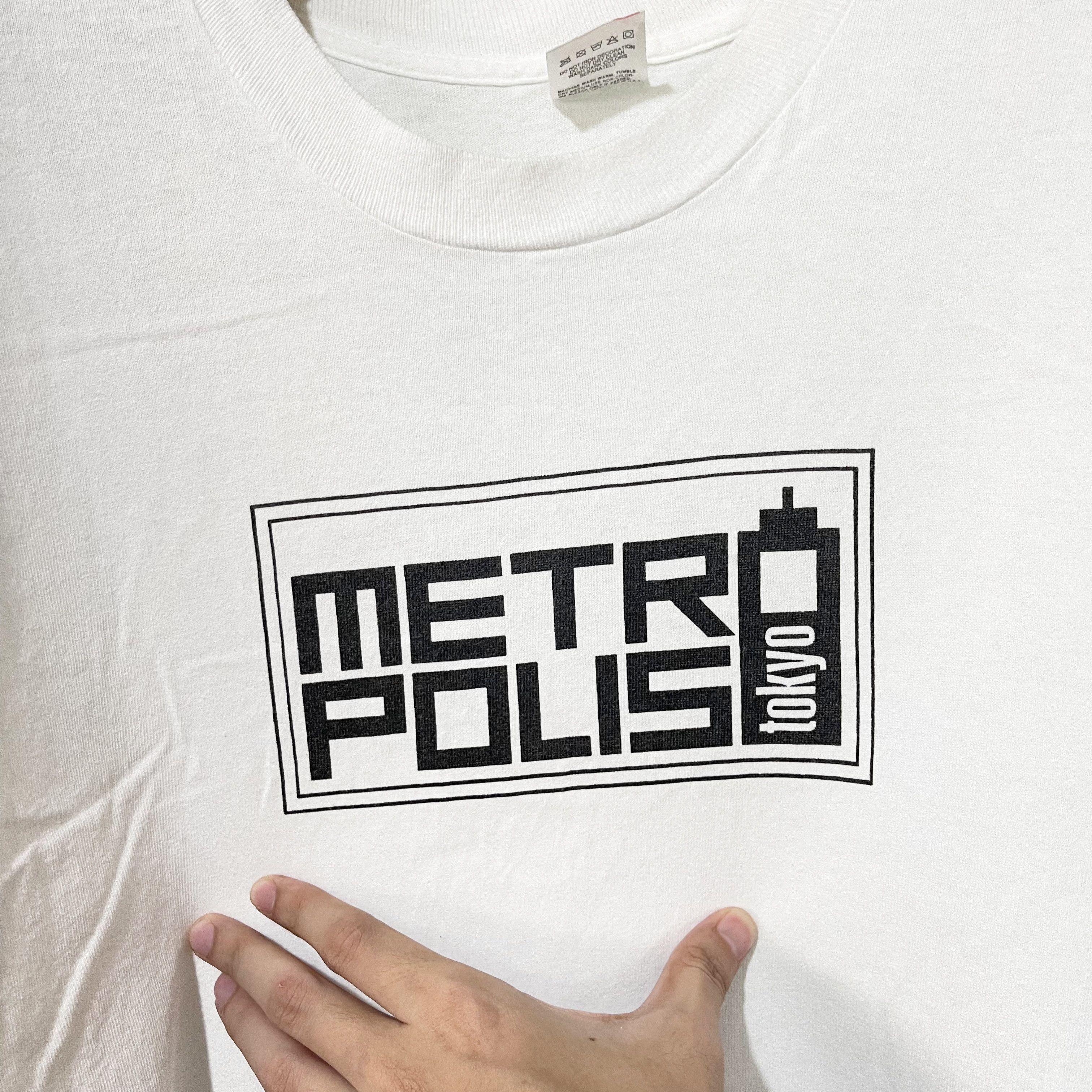Vintage Vintage 90s Metropolis Tokyo T-Shirt Size US L / EU 52-54 / 3 - 2 Thumbnail