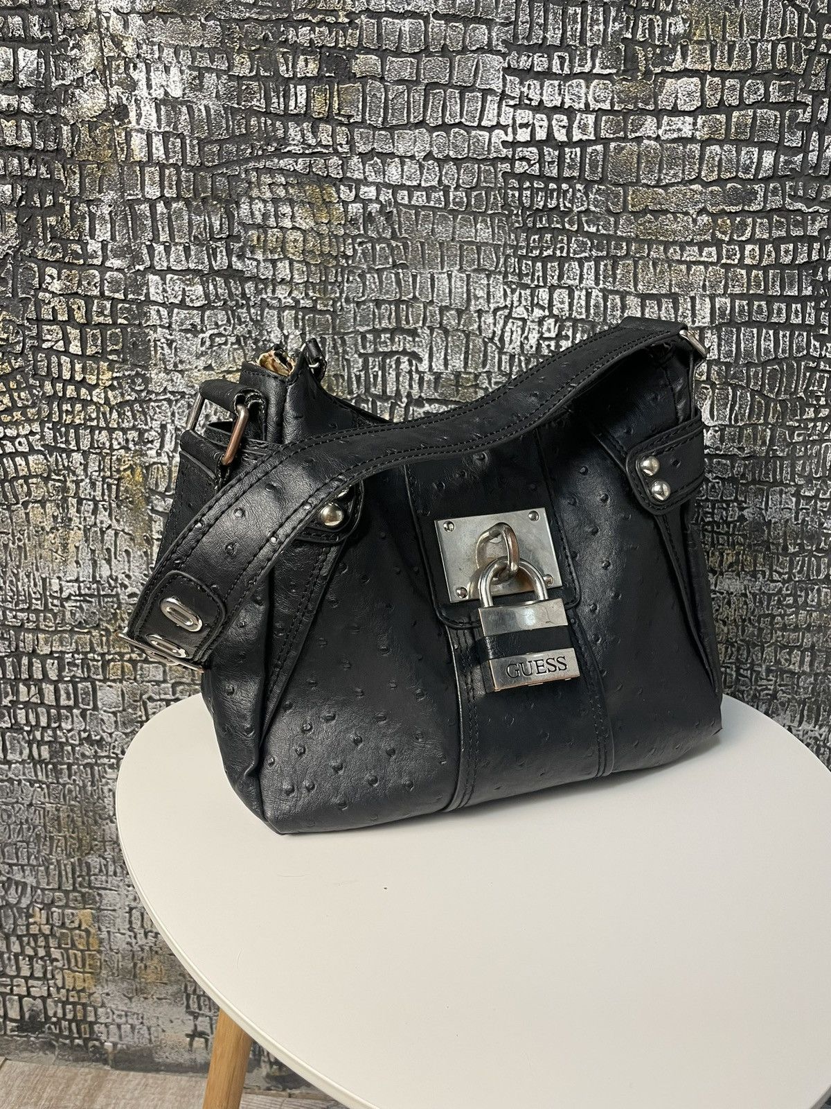 Guess Vintage Guess Bag Y2K Metal Logo Size ONE SIZE - 5 Thumbnail