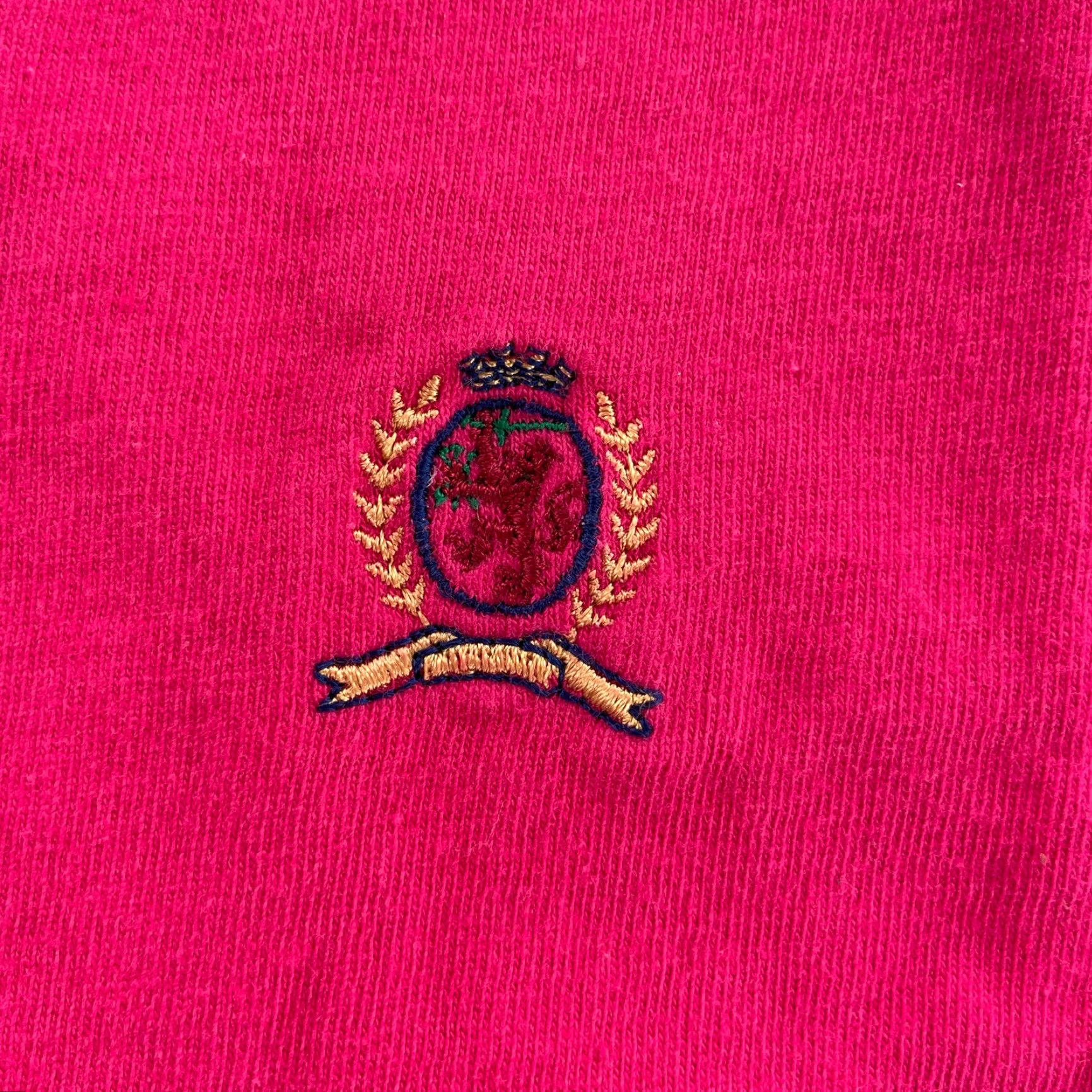 Tommy Hilfiger VINTAGE Tommy Hilfiger Shirt Adult Large Pink Lion Crest Crewneck Mens L Short Sleeve 1990s Hip Hop Size US L / EU 52-54 / 3 - 4 Thumbnail