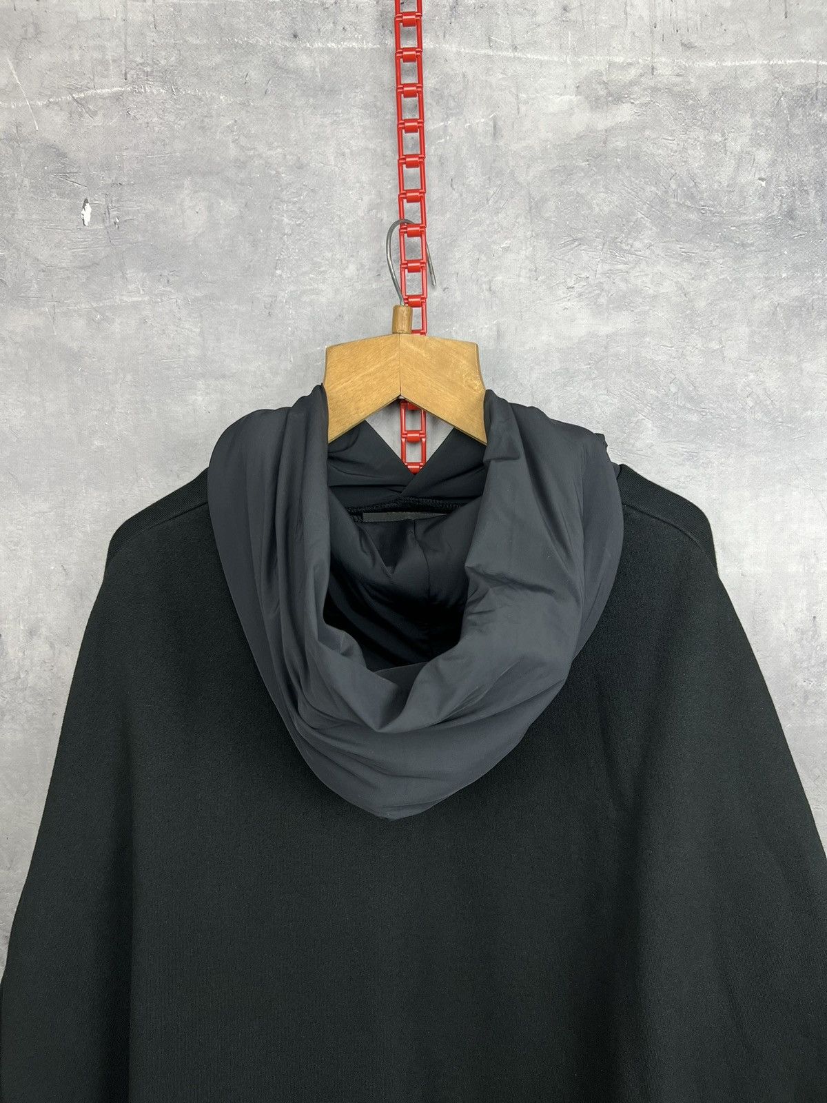 Fear of God fear of god essentials nylon fleece black hoodie size L Size US L / EU 52-54 / 3 - 10 Thumbnail