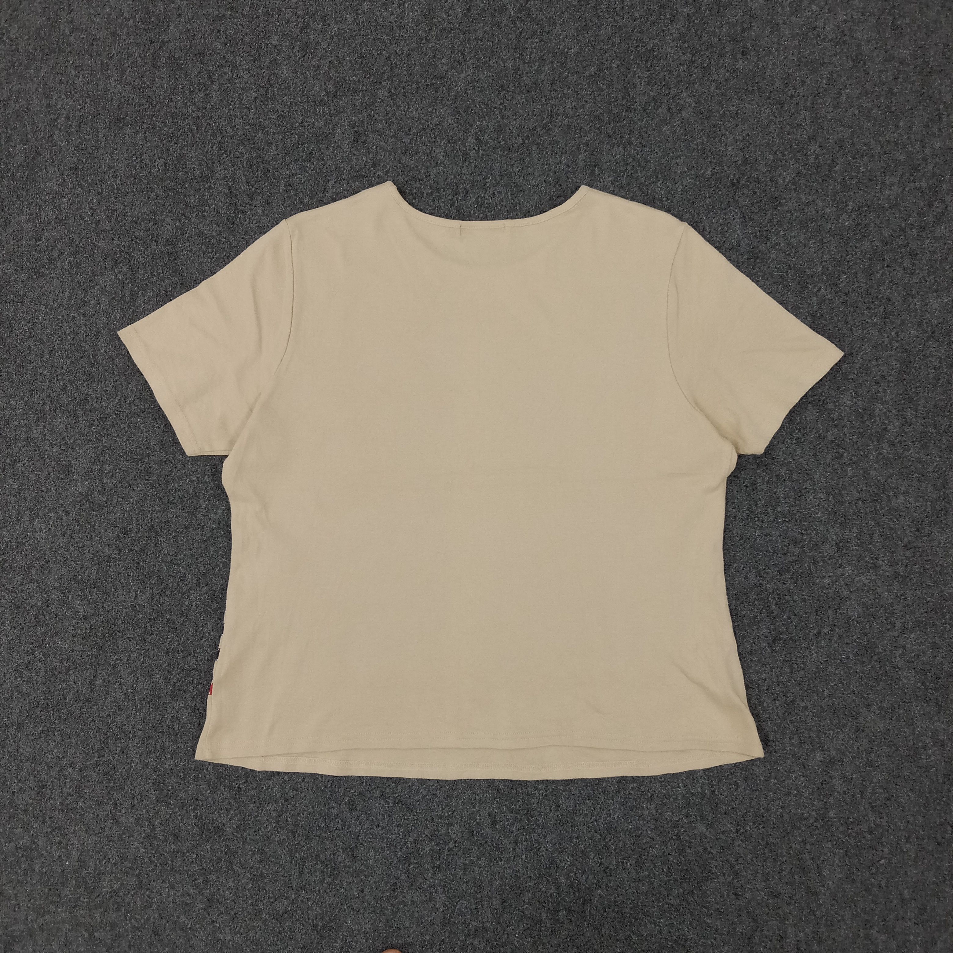 Burberry × Vintage Burberry London Luxury Brand Crop Tshirt Size M / US 6-8 / IT 42-44 - 4 Thumbnail
