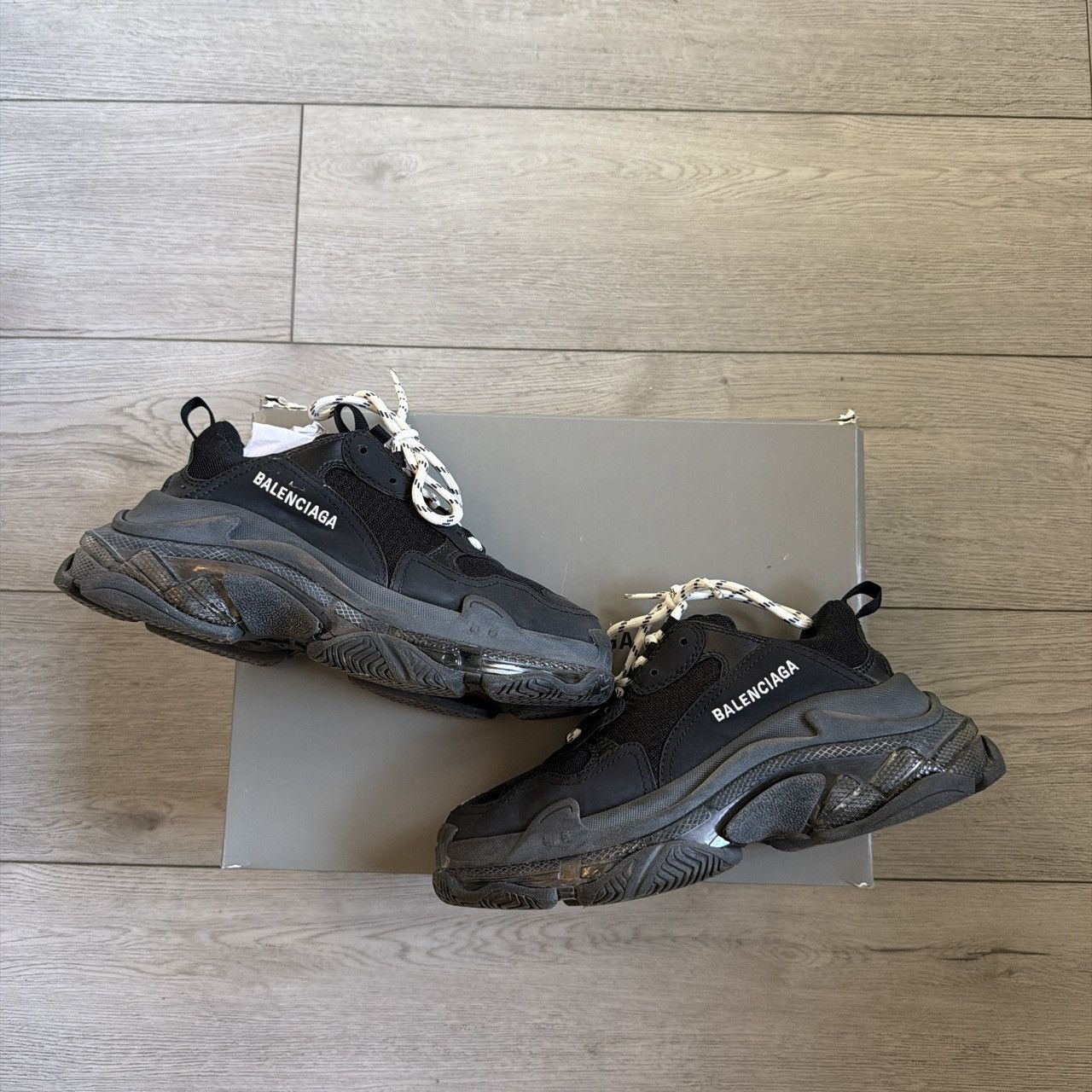 Balenciaga Balenciaga Triple S Sneakers Size US 8 / IT 38 - 1 Thumbnail