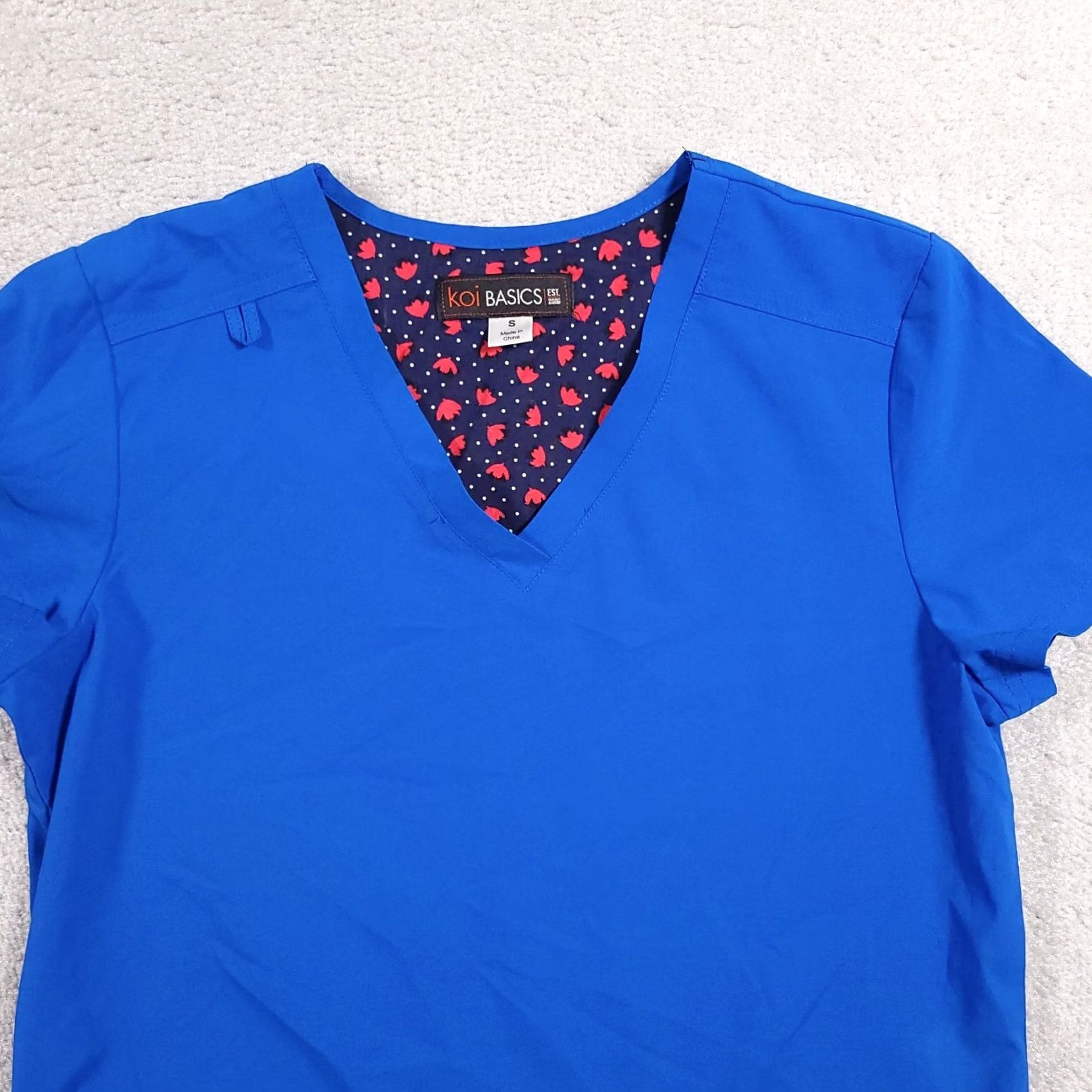 Koio Koi Shirt S Blue Scrub Solid Neck Short Sleeve Medical Pullover Womens Size S / US 4 / IT 40 - 3 Thumbnail
