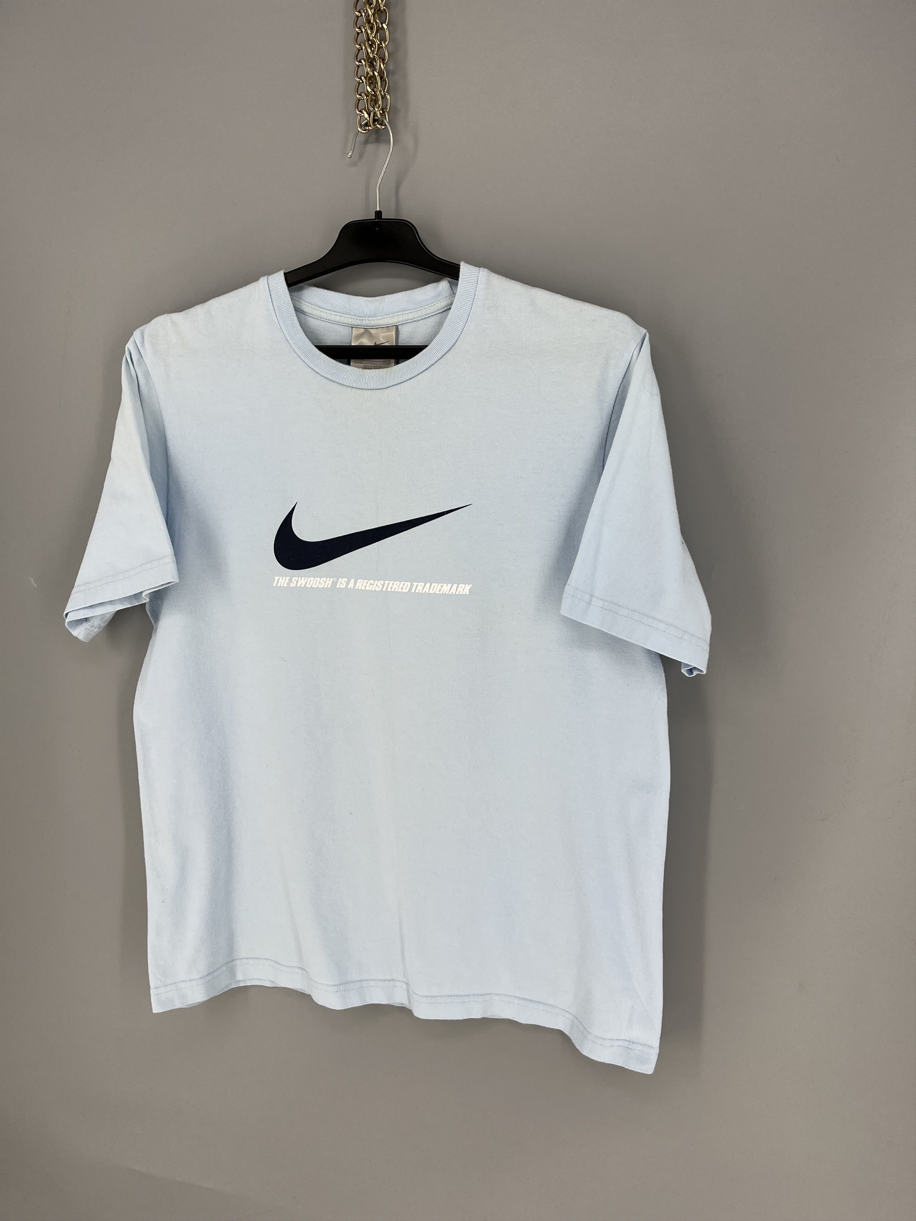 Nike NIKE T-Shirt White Big Blue Logo Size L Original Sportswear Size US L / EU 52-54 / 3 - 3 Thumbnail