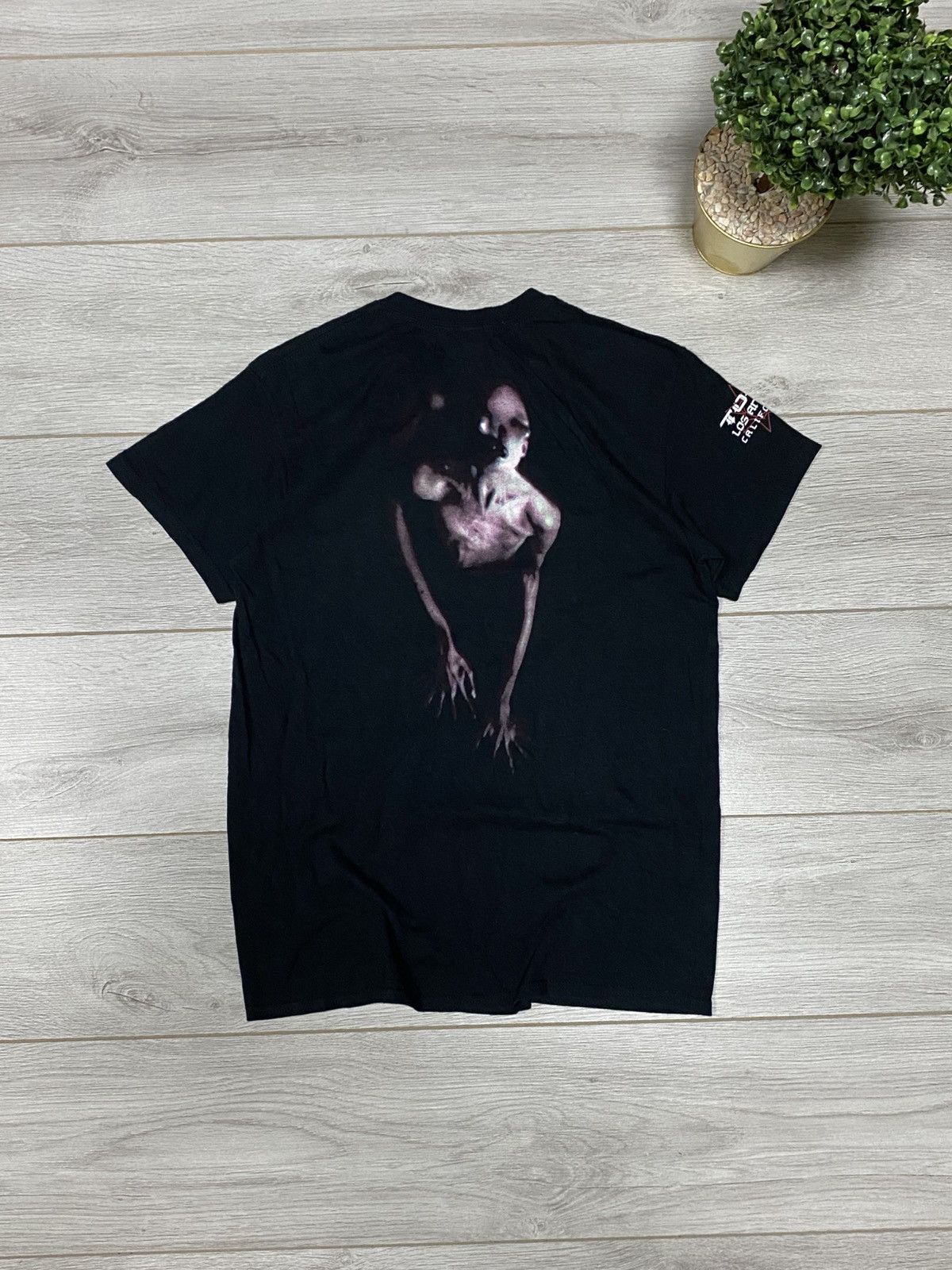 Tool monster print tee vintage Gildan t-shirt