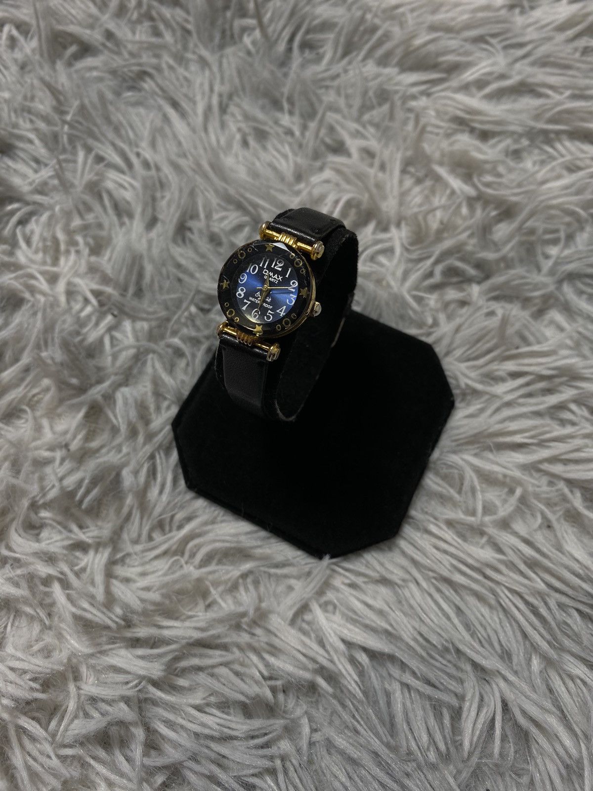 Jewelry Elegant Omax Watch with Starry Details - Japanese Brand Size ONE SIZE - 1 Thumbnail
