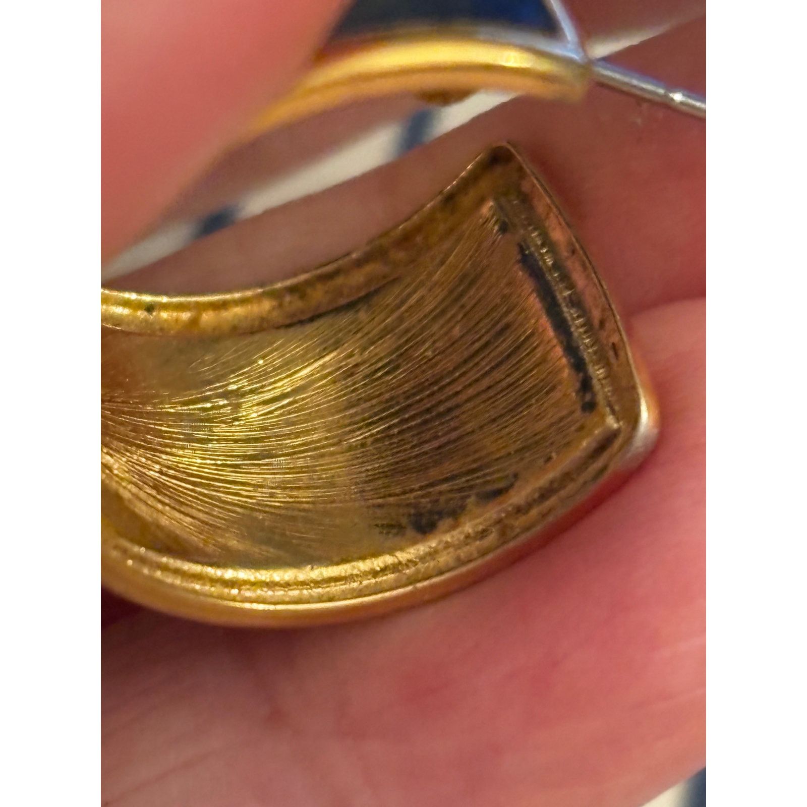 Other Vintage Monet Navy Enamel Gold Tone Hoop Earrings 1980s Size ONE SIZE - 10 Thumbnail