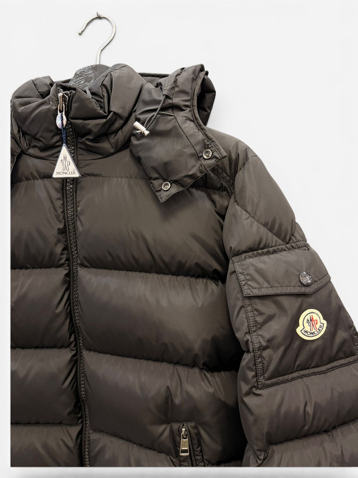 Moncler Moncler Maya Matte Short Down Jacket Size (3) Large Size US L / EU 52-54 / 3 - 3 Thumbnail