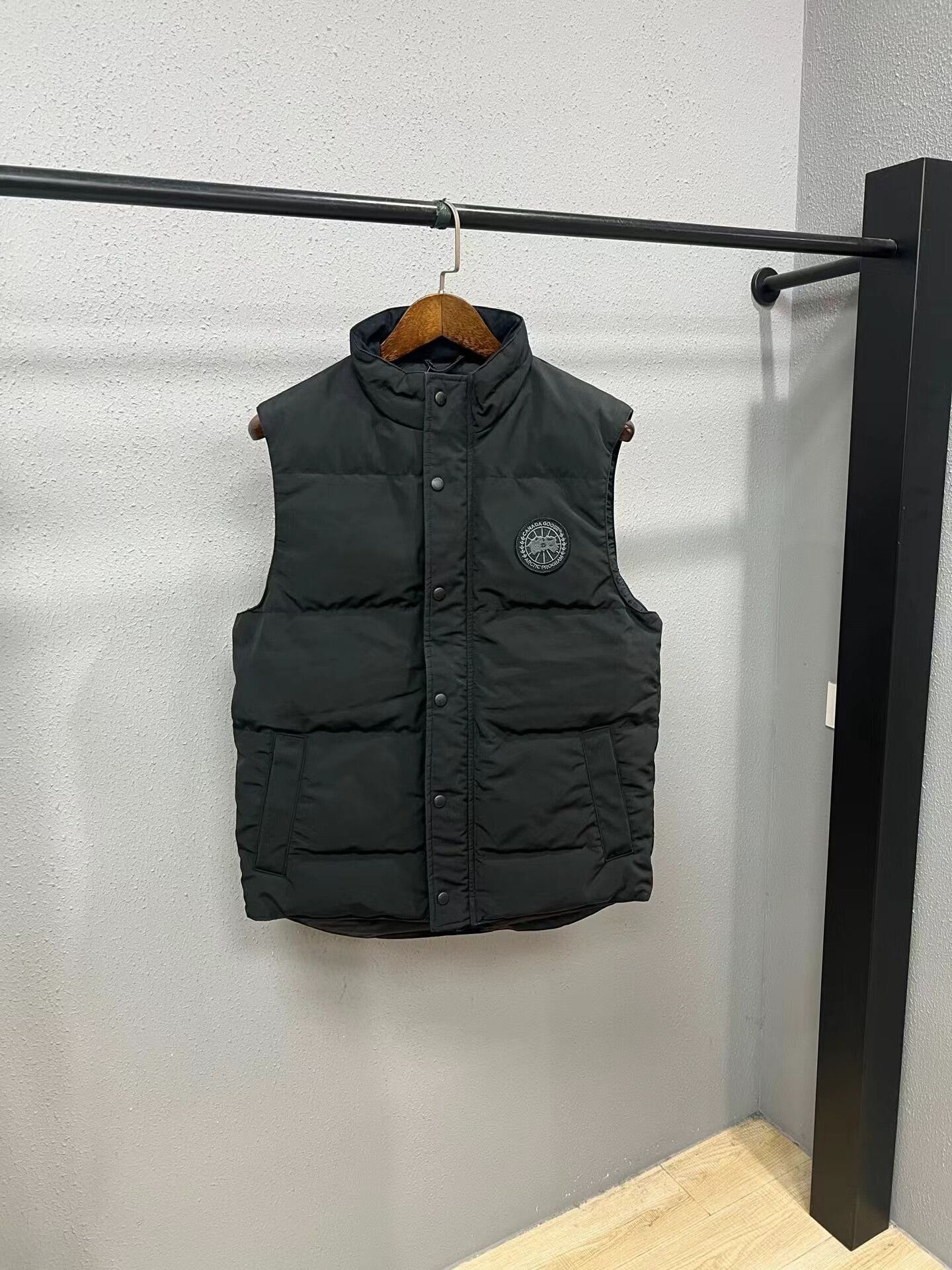 Canada Goose canada goose black label down vest Size US M / EU 48-50 / 2 - 1 Thumbnail