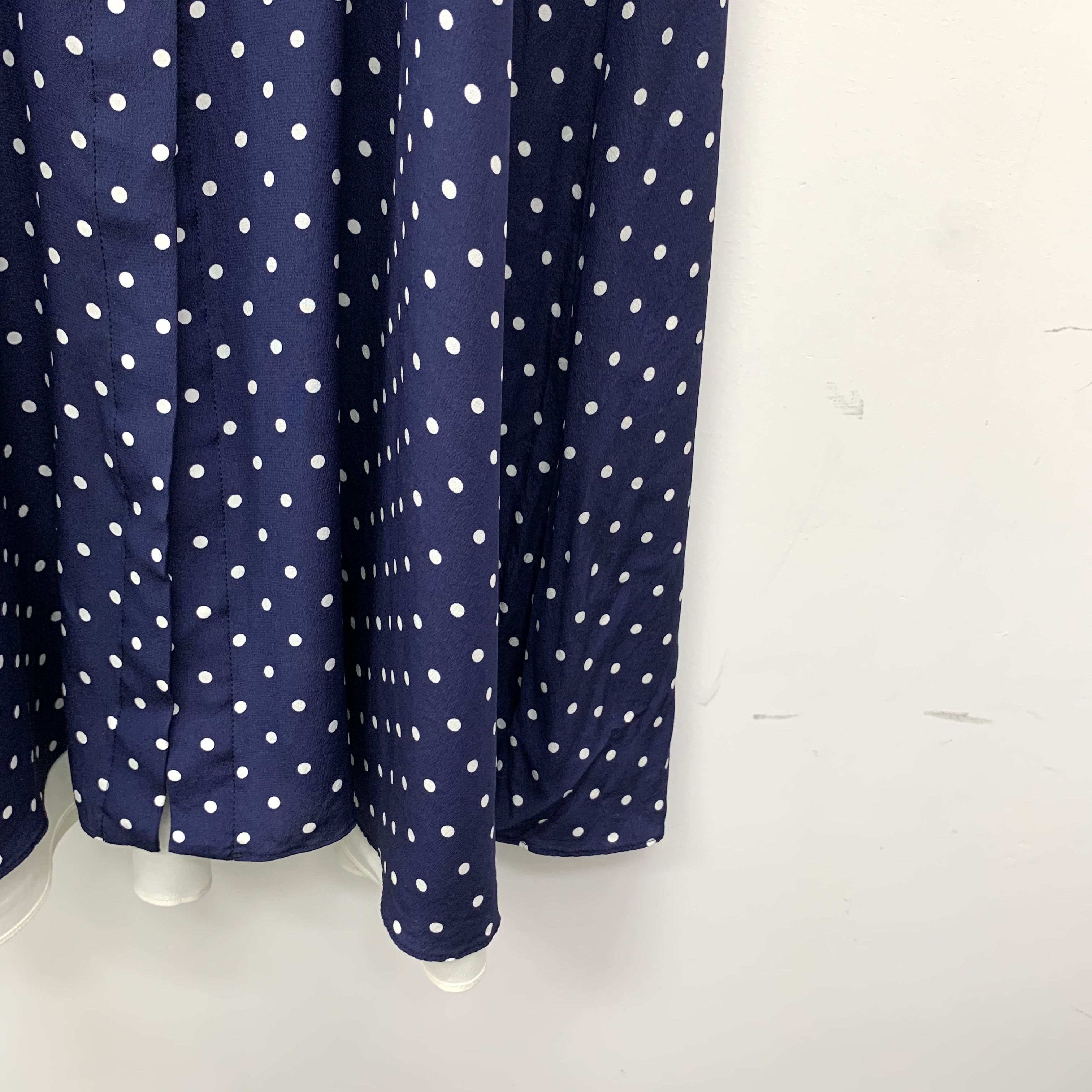 Miu Miu MiuMiu Polka Dot Silk V-NeckShort Sleeve Dress (Size XS) Size XS / US 0-2 / IT 36-38 - 5 Thumbnail