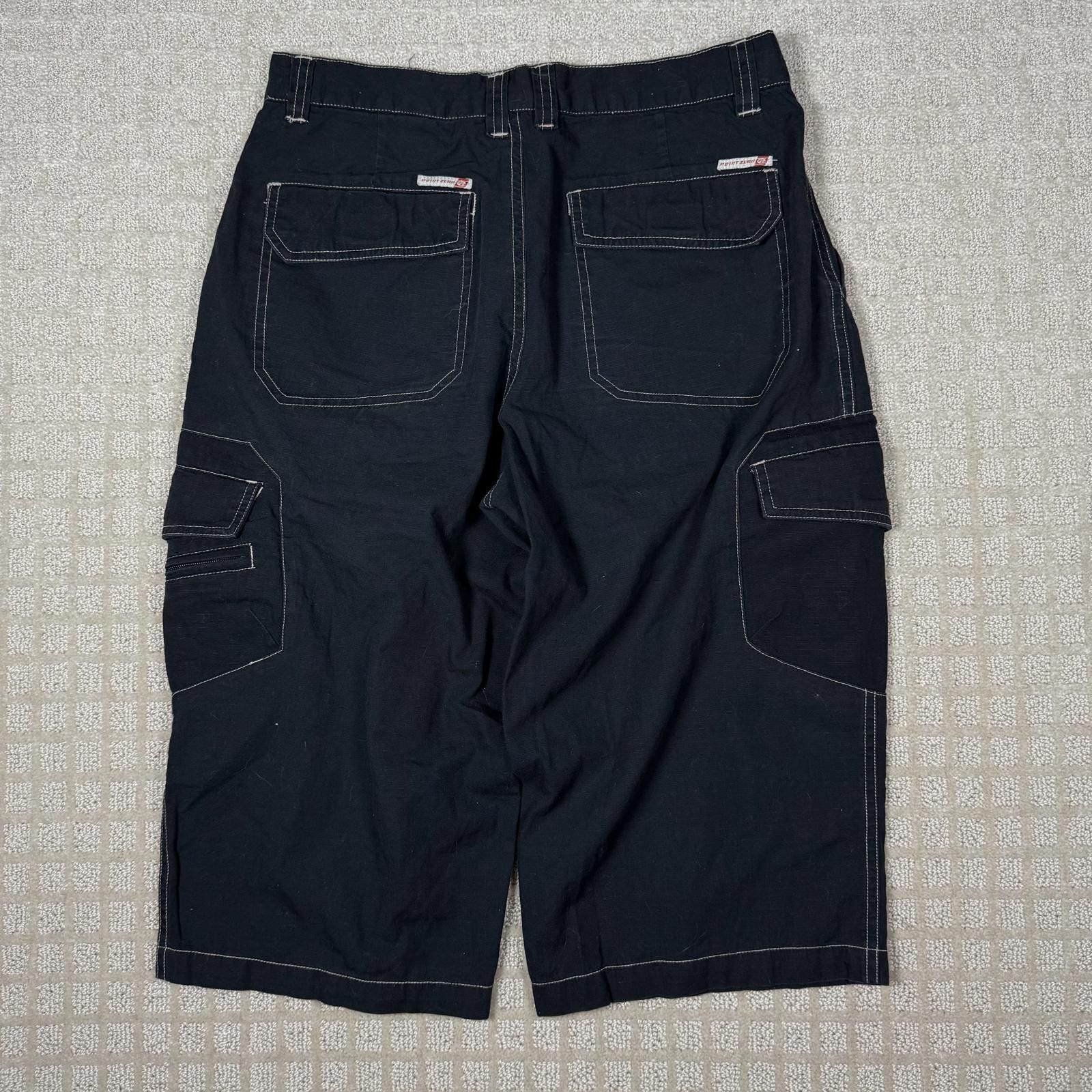 Point Zero Y2K Point Zero Baggy Cargo Shorts 31 Black Size US 31 - 6 Thumbnail
