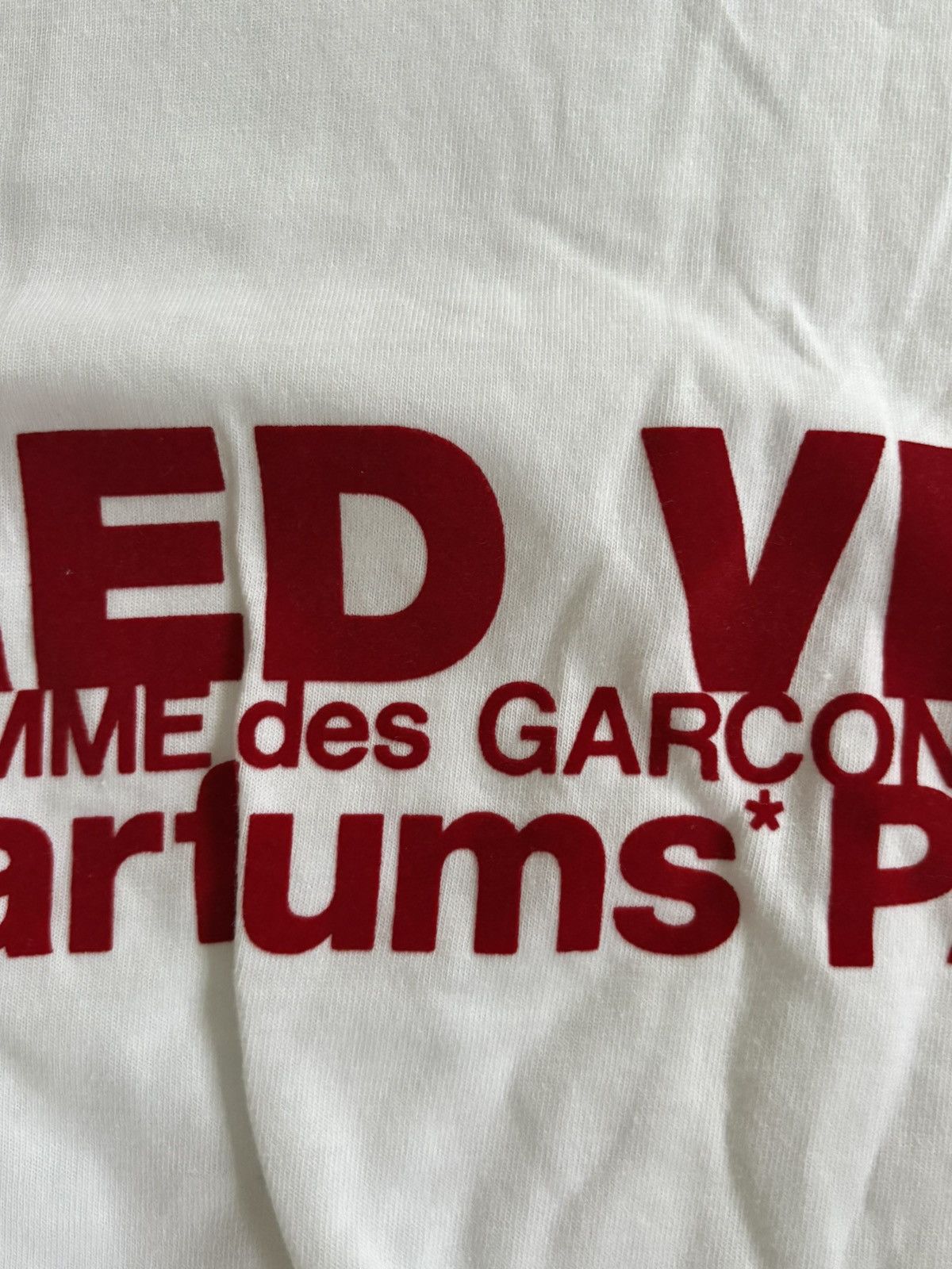 Comme des Garcons CDG Parfum Red Velvet T-Shirt Size US M / EU 48-50 / 2 - 3 Thumbnail