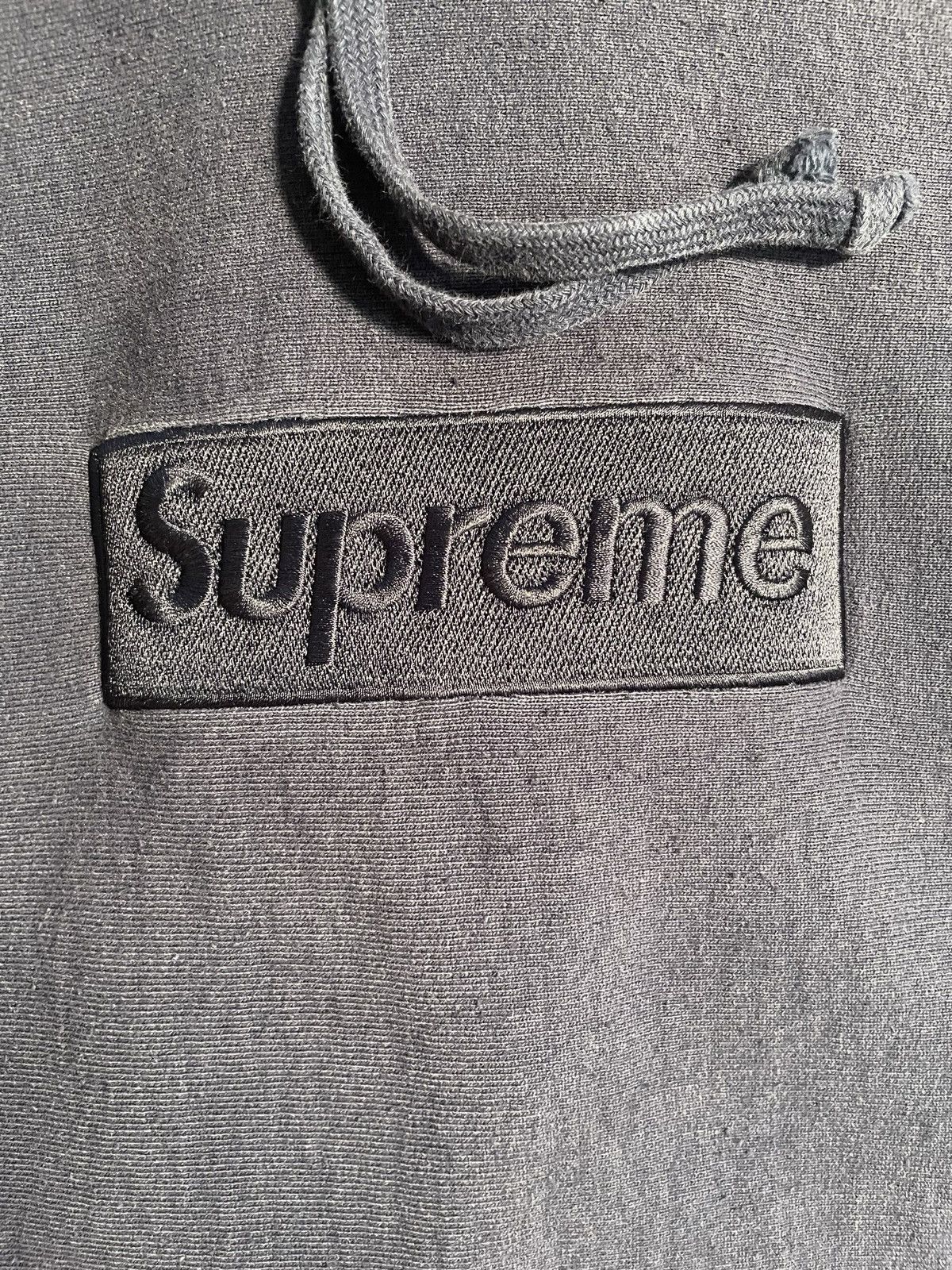 Supreme FW14 Navy Tonal Supreme Box Logo Hoodie Size US S / EU 44-46 / 1 - 1 Thumbnail