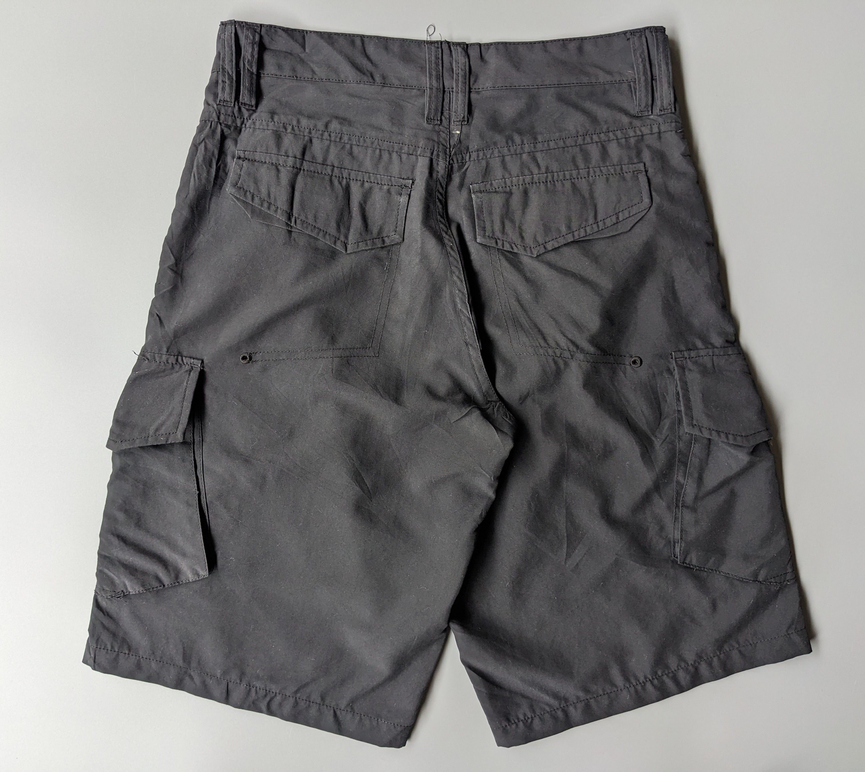 Oakley Oakley cargo gas mask short pant Size US 28 / EU 44 - 2 Thumbnail