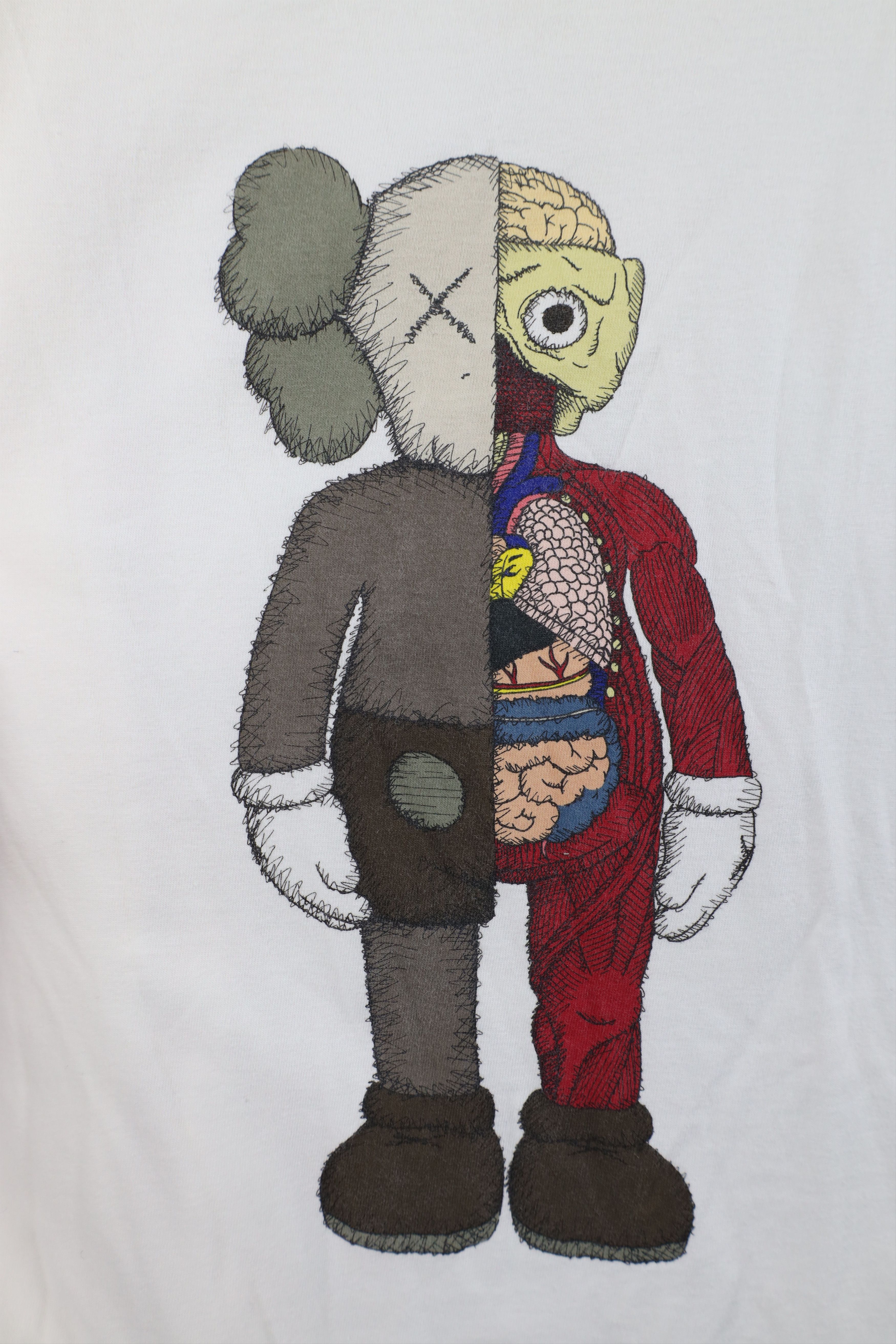 Uniqlo Uniqlo x Kaws Anatomy Short Sleeve T-Shirt White Cotton Size US L / EU 52-54 / 3 - 4 Thumbnail