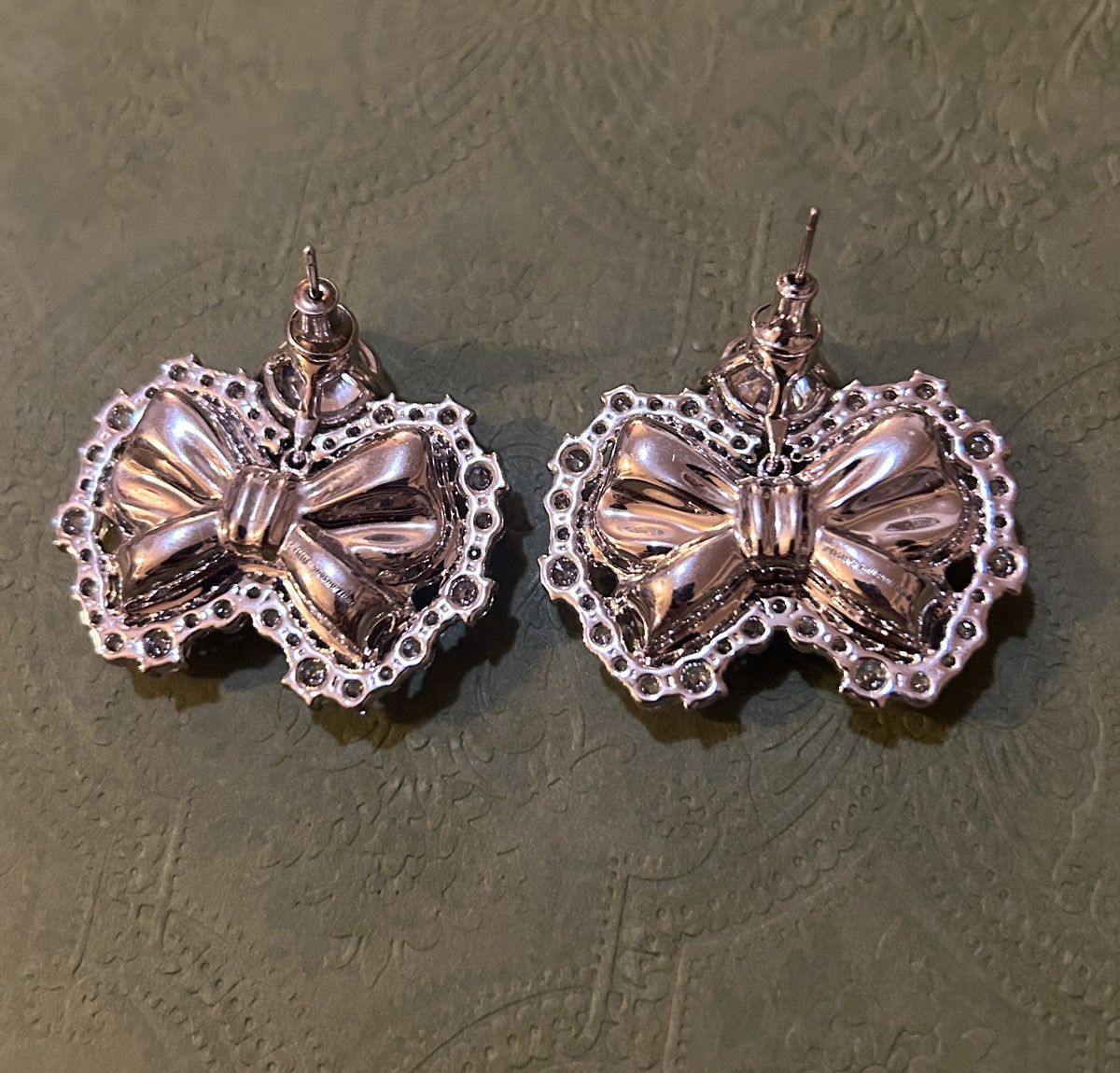 Shushu/Tong SHUSHU/TONG White Crystal YVMIN Edition Bow Earring Size ONE SIZE - 3 Thumbnail