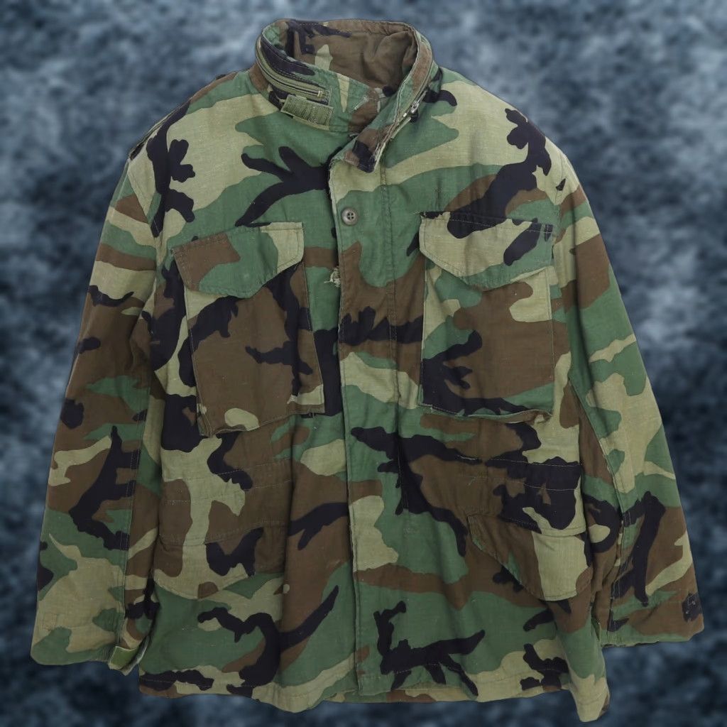 Vintage Unbranded Military Jacket Men Small Short Camouflage Fall