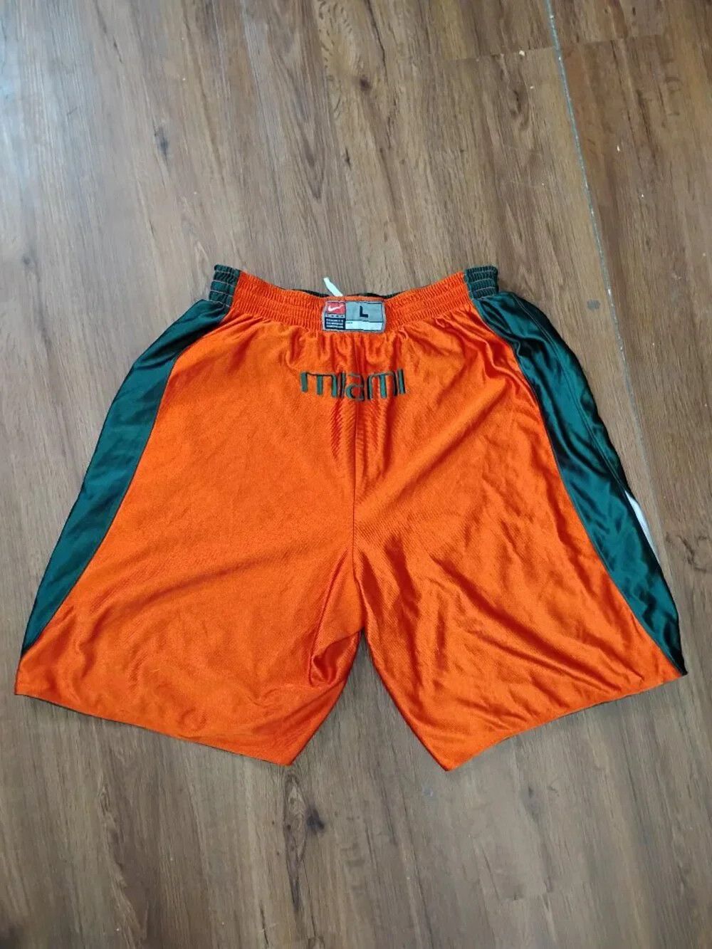 Nike Vintage Nike Miami Hurricanes Athletic Shorts Reversible Size US 31 - 5 Thumbnail