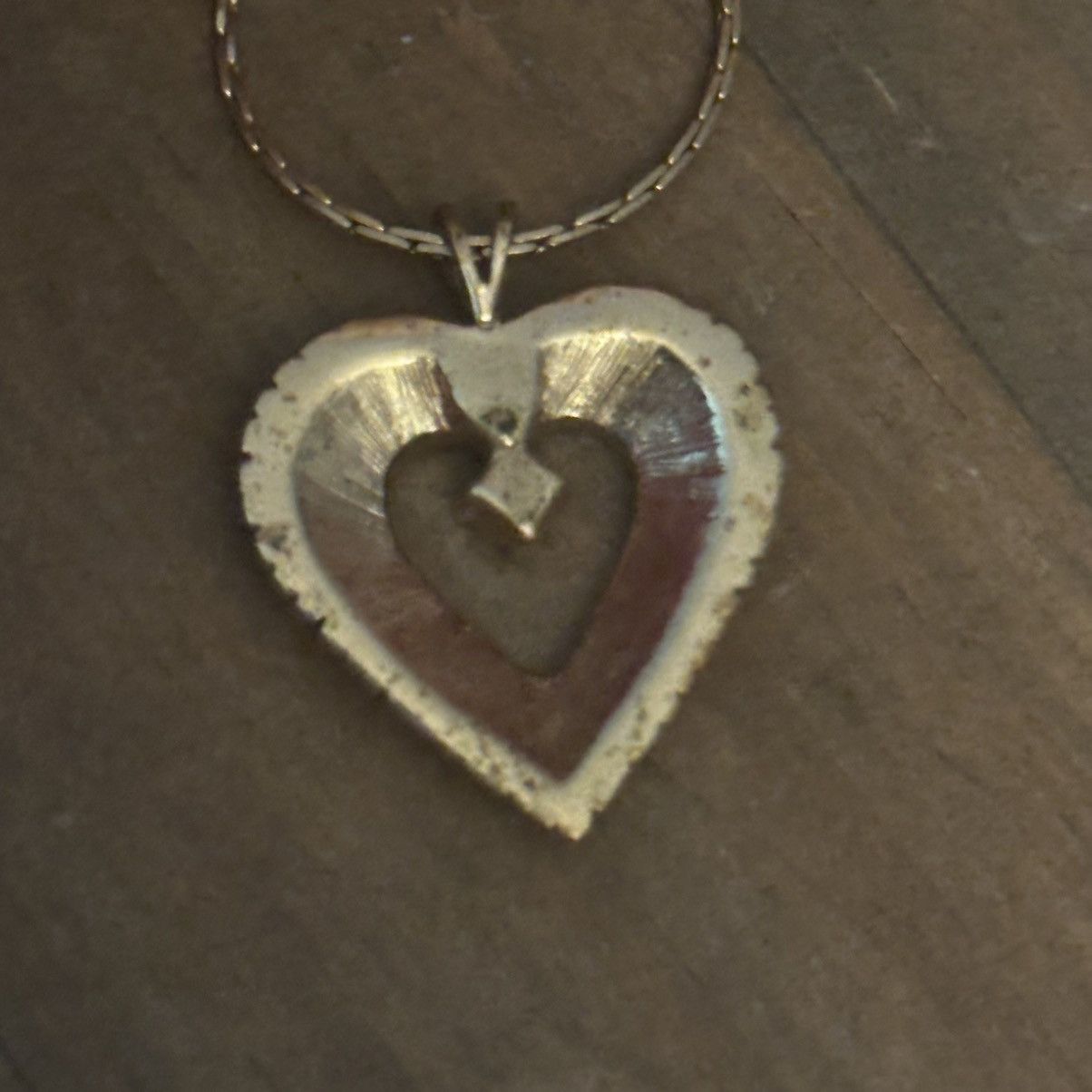 Other × Vintage Vintage Avon ribbed heart May birthstone pendant necklace Size ONE SIZE - 4 Thumbnail