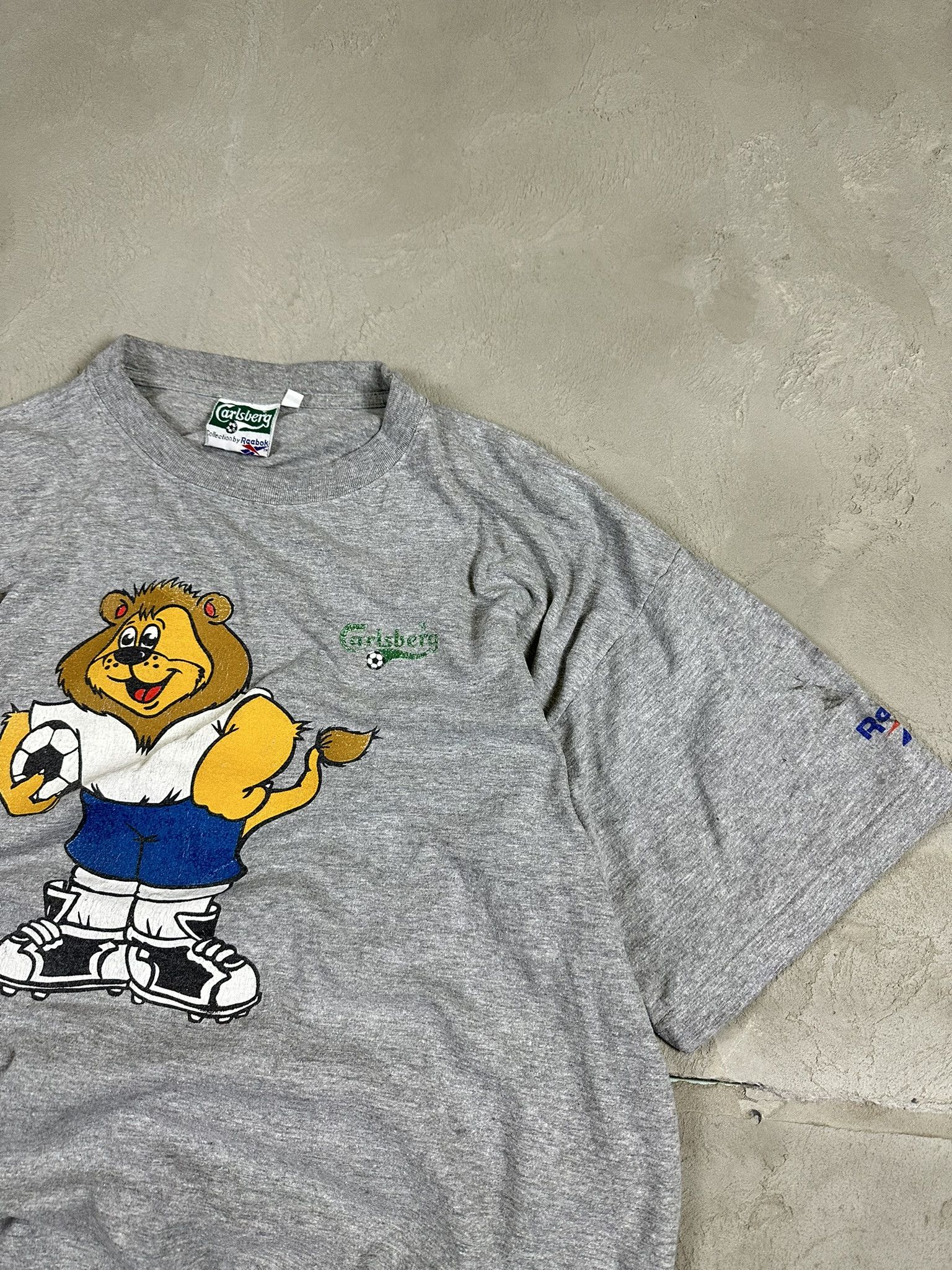 Reebok 1994 Euro Soccer Reebok Carlsberg Graphic T-shirt 90s Size US XL / EU 56 / 4 - 7 Thumbnail