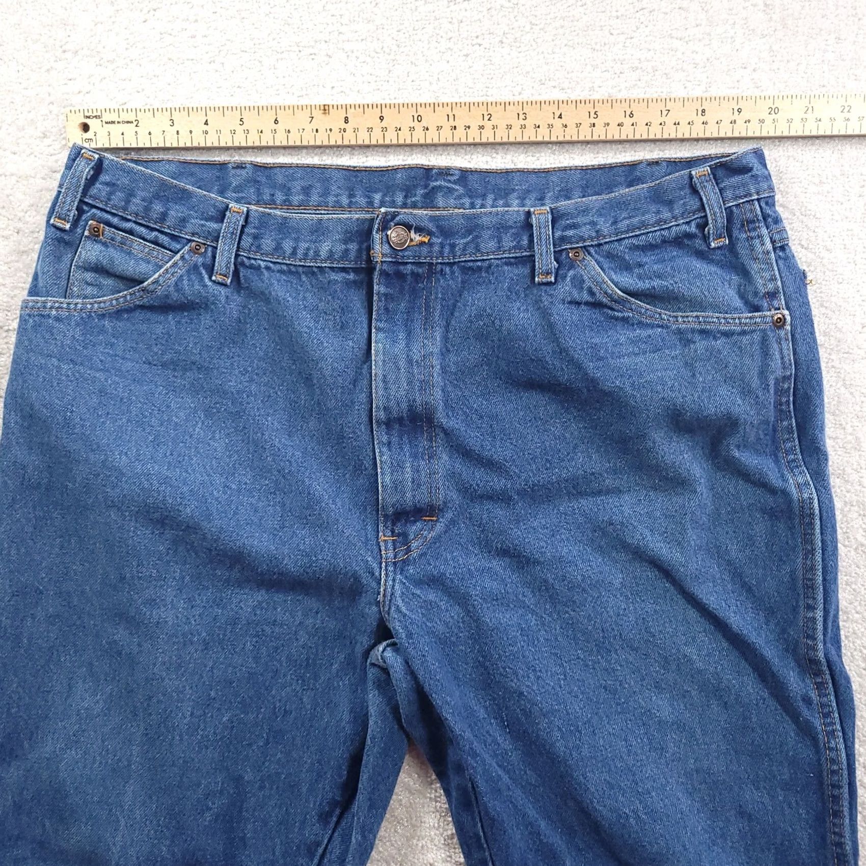 Dickies Dickies Jeans Mens 42 X 30 Blue Denim 100% Cotton Medium Wash Straight Leg Mens Jeans Regular Cotton Blue 5-Pocket Design Belt Loops 30in Inseam Size US 42 / EU 58 - 2 Thumbnail
