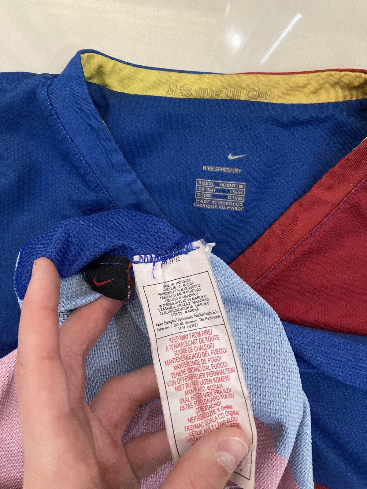 Nike Vintage nike fc barcelona soccer football jersey XL y2k drip Size US XL / EU 56 / 4 - 10 Thumbnail