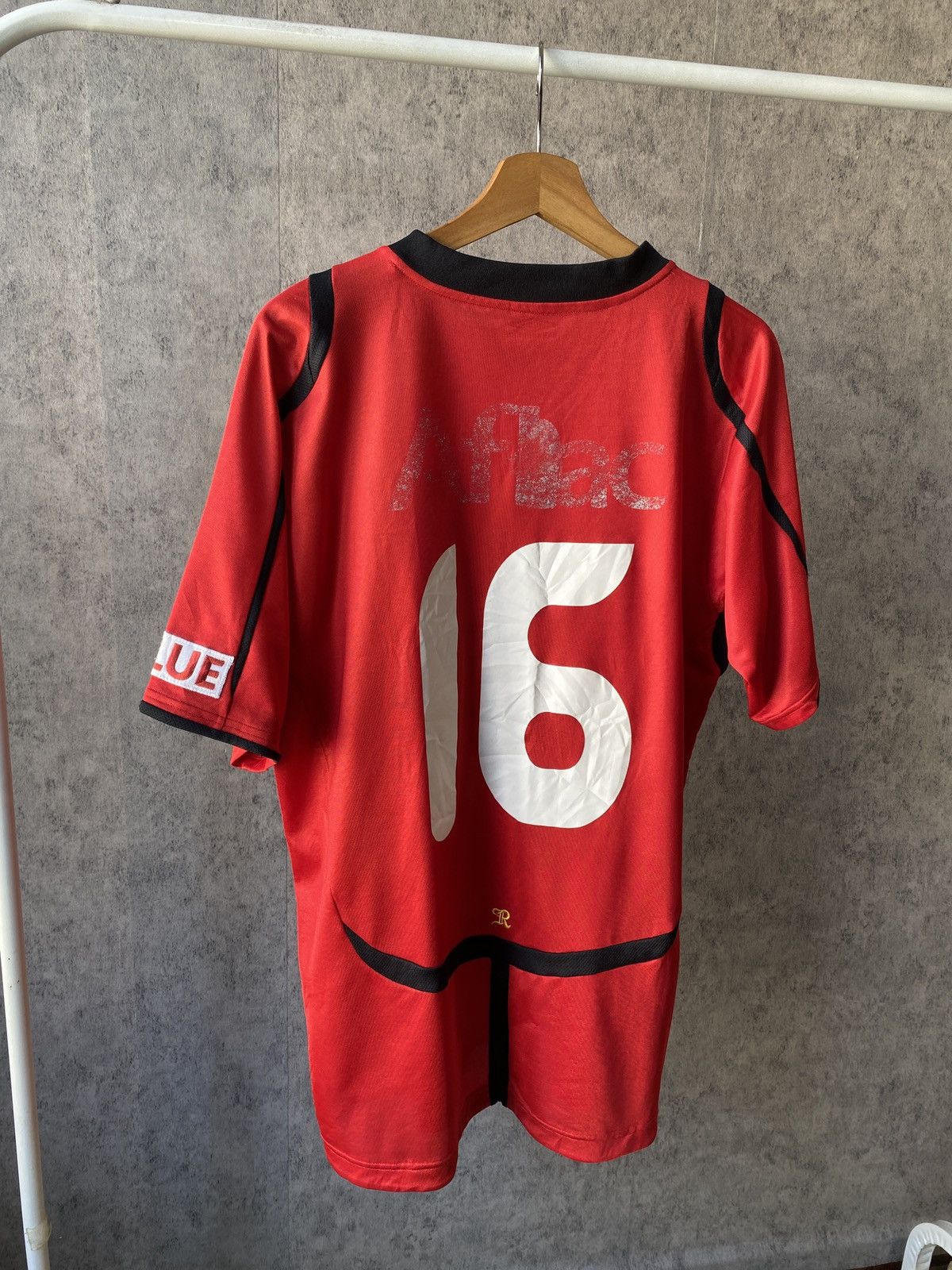 Japanese Brand 2009/2010 Kashiwa Reysol J.League Japan Jersey Size US L / EU 52-54 / 3 - 2 Thumbnail