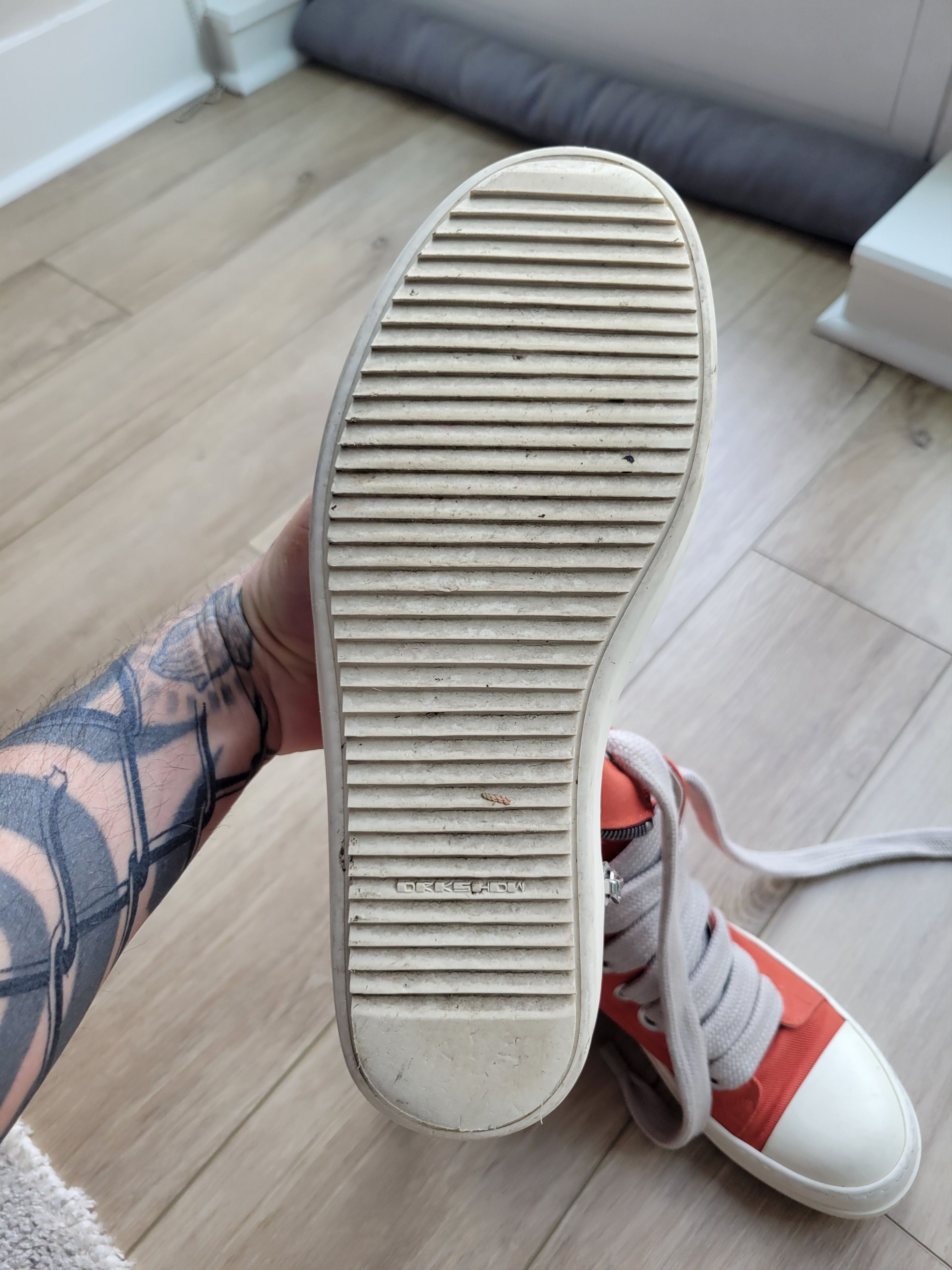 Ramones thick laces