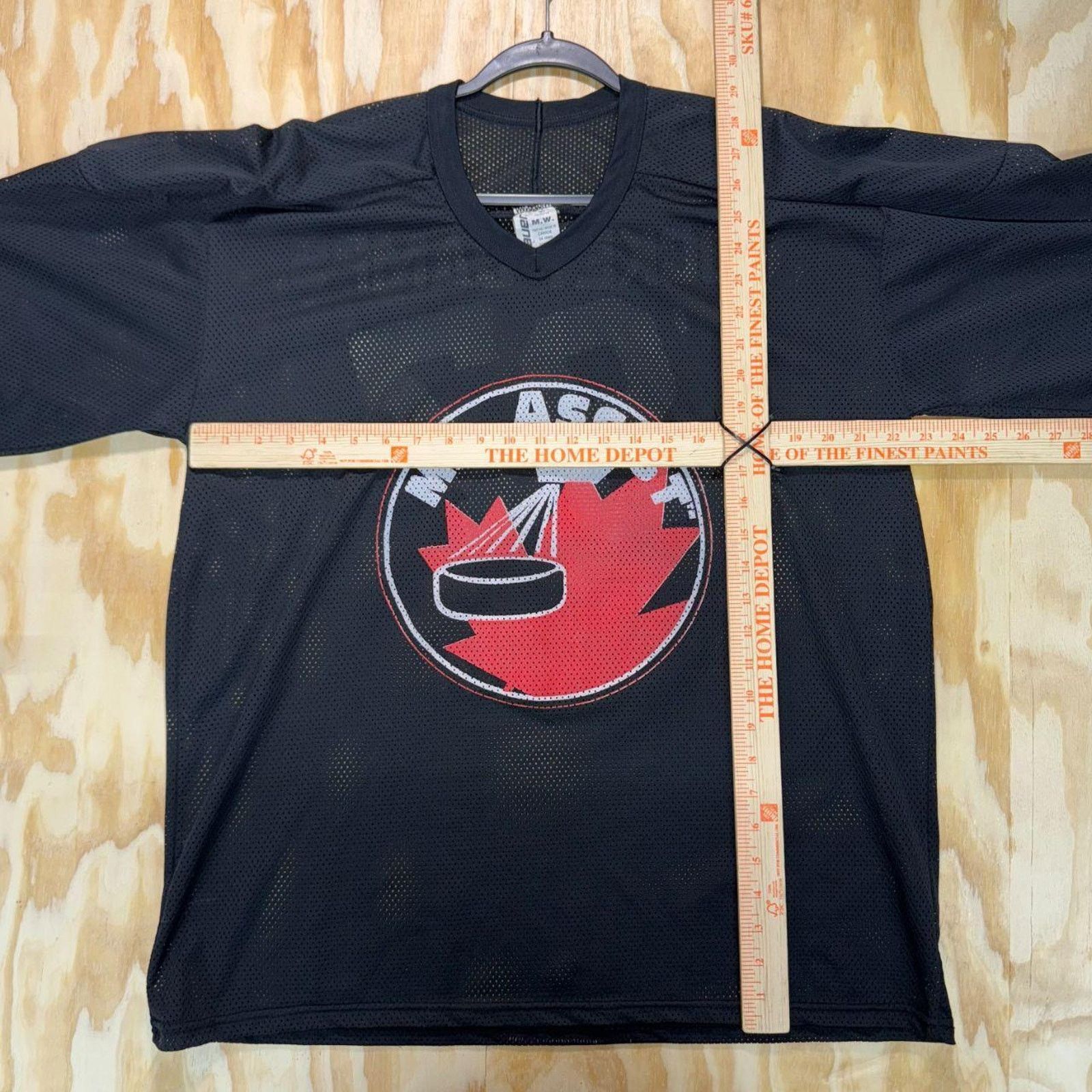 Vintage Vintage y2k mr assist hockey jersey 1990s canada 97 mesh LS Size US L / EU 52-54 / 3 - 4 Thumbnail