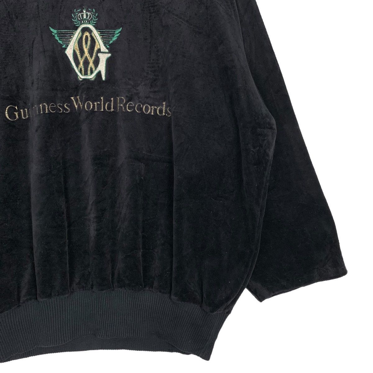 Vintage GUINNESS WORLD RECORDS Big Logo Velvet Sweater #0381-C18 Size US L / EU 52-54 / 3 - 4 Thumbnail