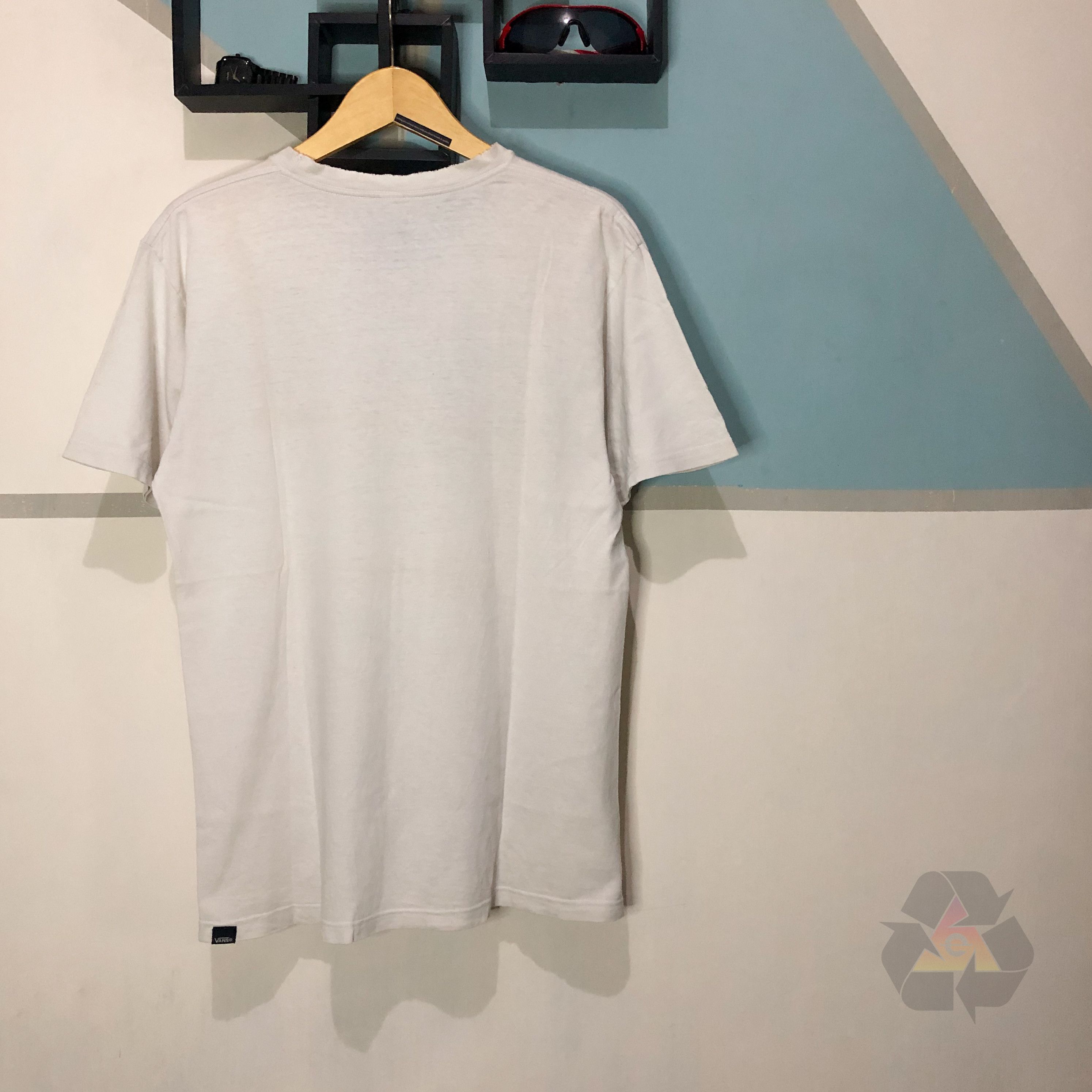 Vans Vintage Vans Off The Wall Classic Logo T-Shirt Size US M / EU 48-50 / 2 - 8 Thumbnail