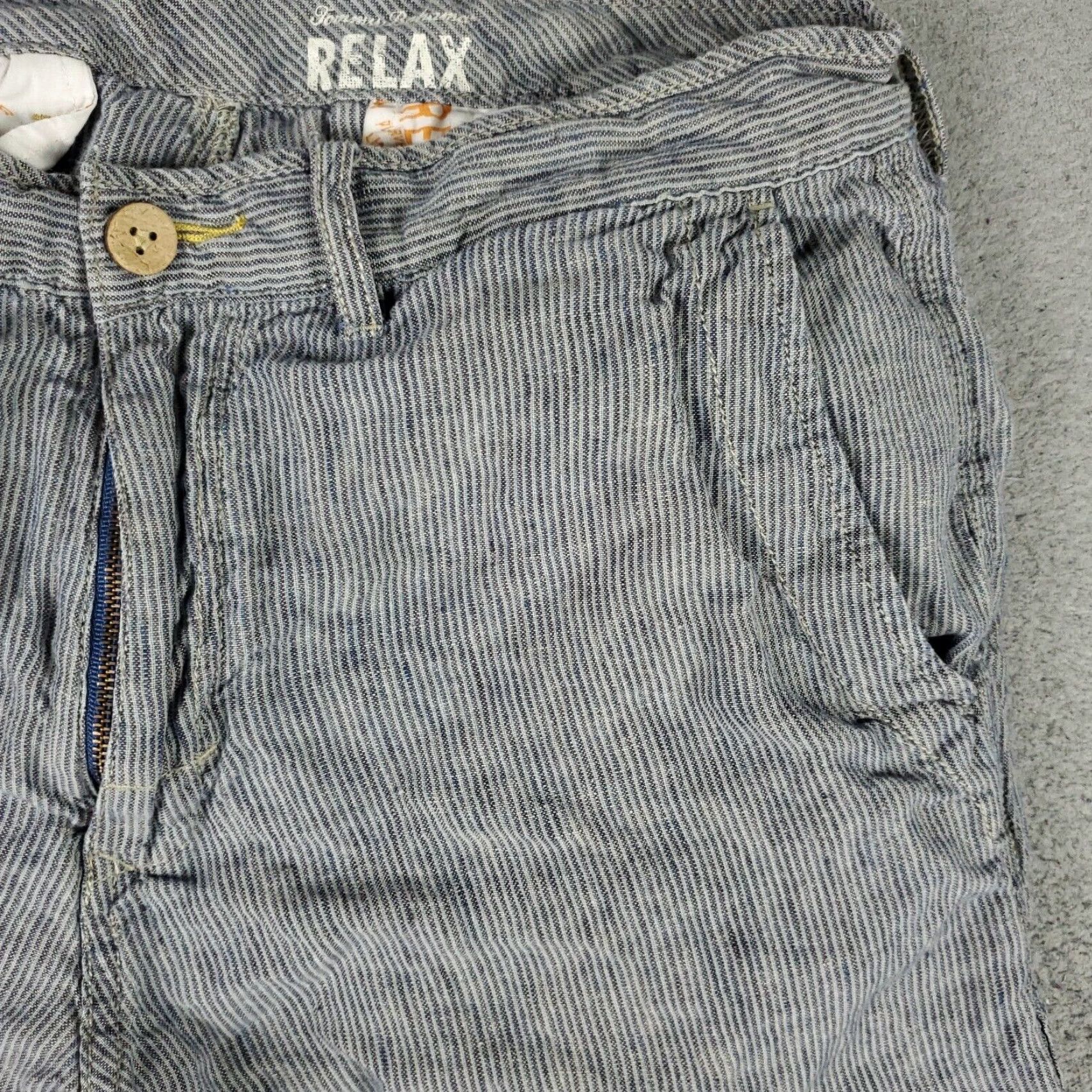 Tommy Bahama VINTAGE Tommy Bahama Shorts Mens Size 33 Casual Linen Flat Front Chino Gray Summer Size US 33 - 3 Thumbnail