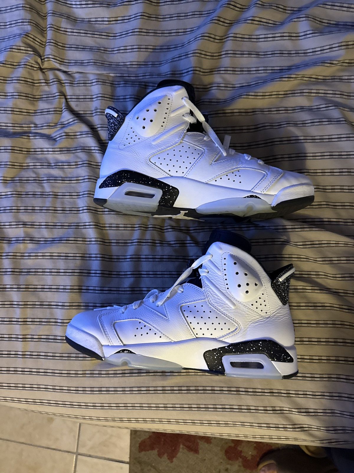 Designer × Nike Jordan 6s Oreo Size US 9.5 / EU 42-43 - 3 Thumbnail