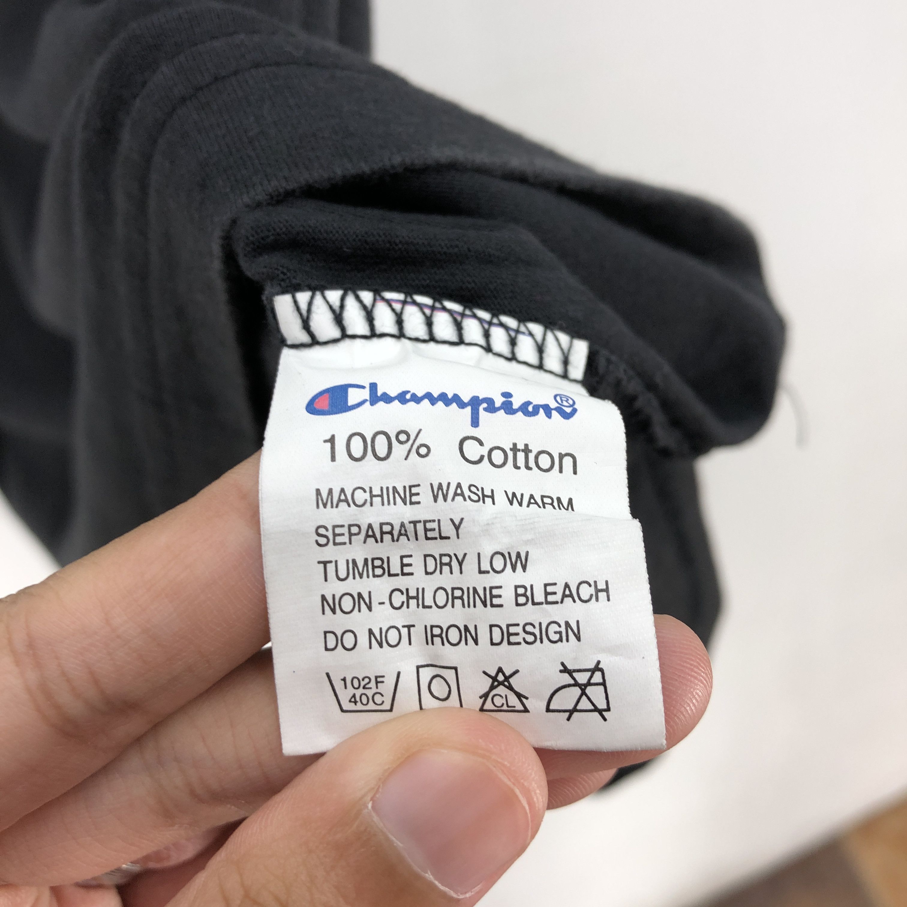 Champion × Vintage Vintage Y2K Champion T Shirt Champion USA Tees Size US L / EU 52-54 / 3 - 4 Thumbnail