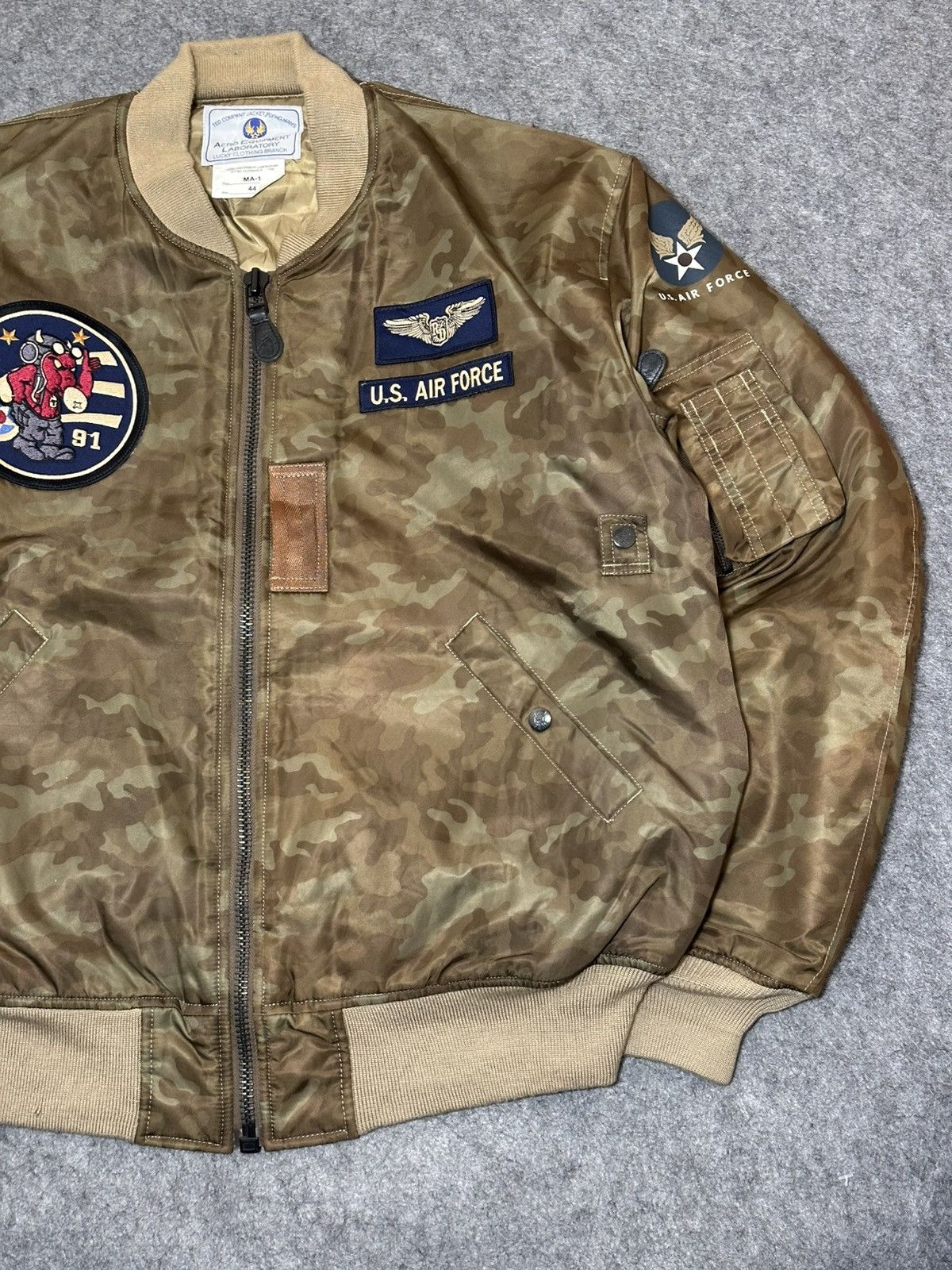 Avirex Tedman's Company MA-1 flight jacket with a camouflage Size US S / EU 44-46 / 1 - 5 Thumbnail