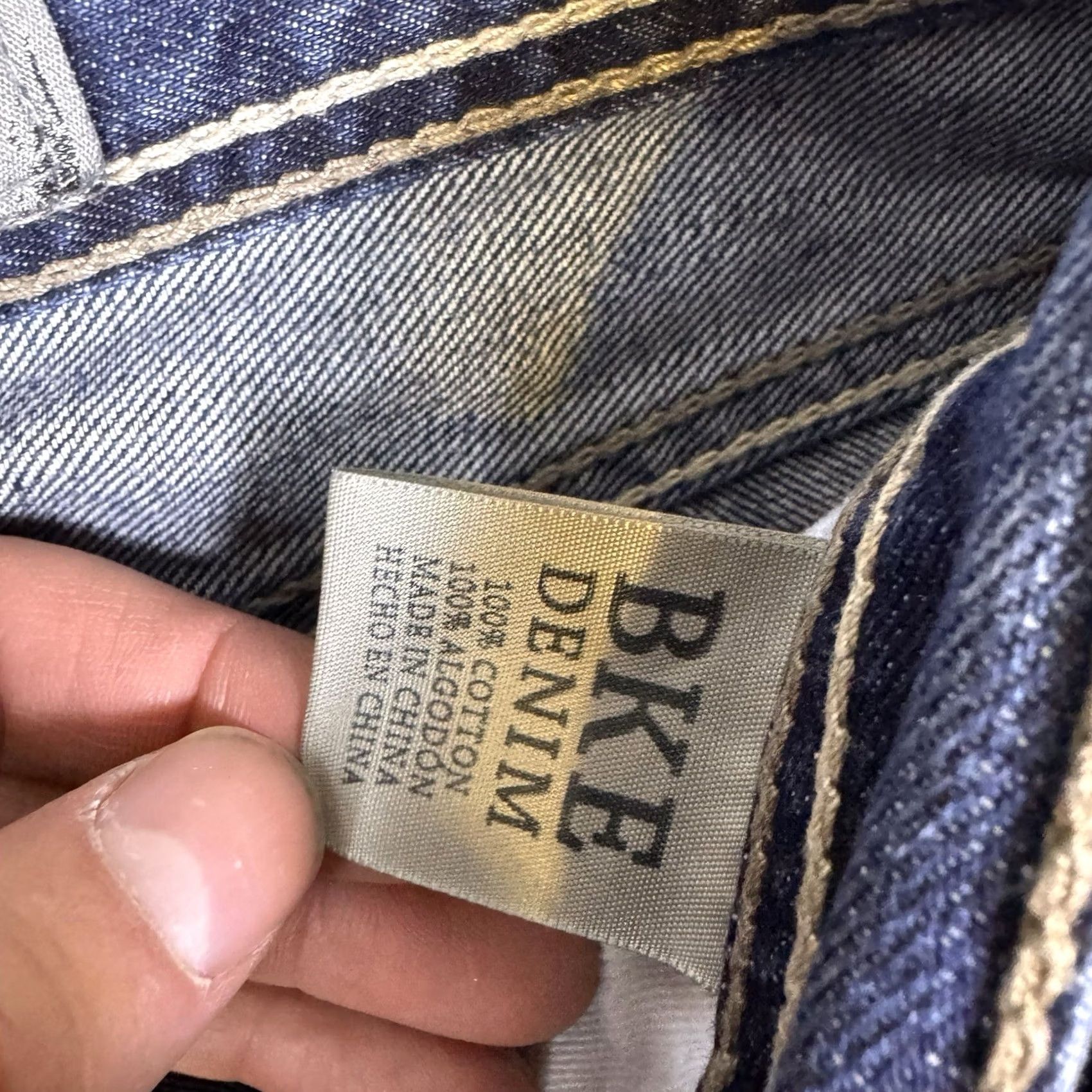 Vintage BKE Tyler Jeans Men 40R 100% Cotton Dark Whisker Buckle Wide Leg Baggy Size US 40 / EU 56 - 6 Thumbnail