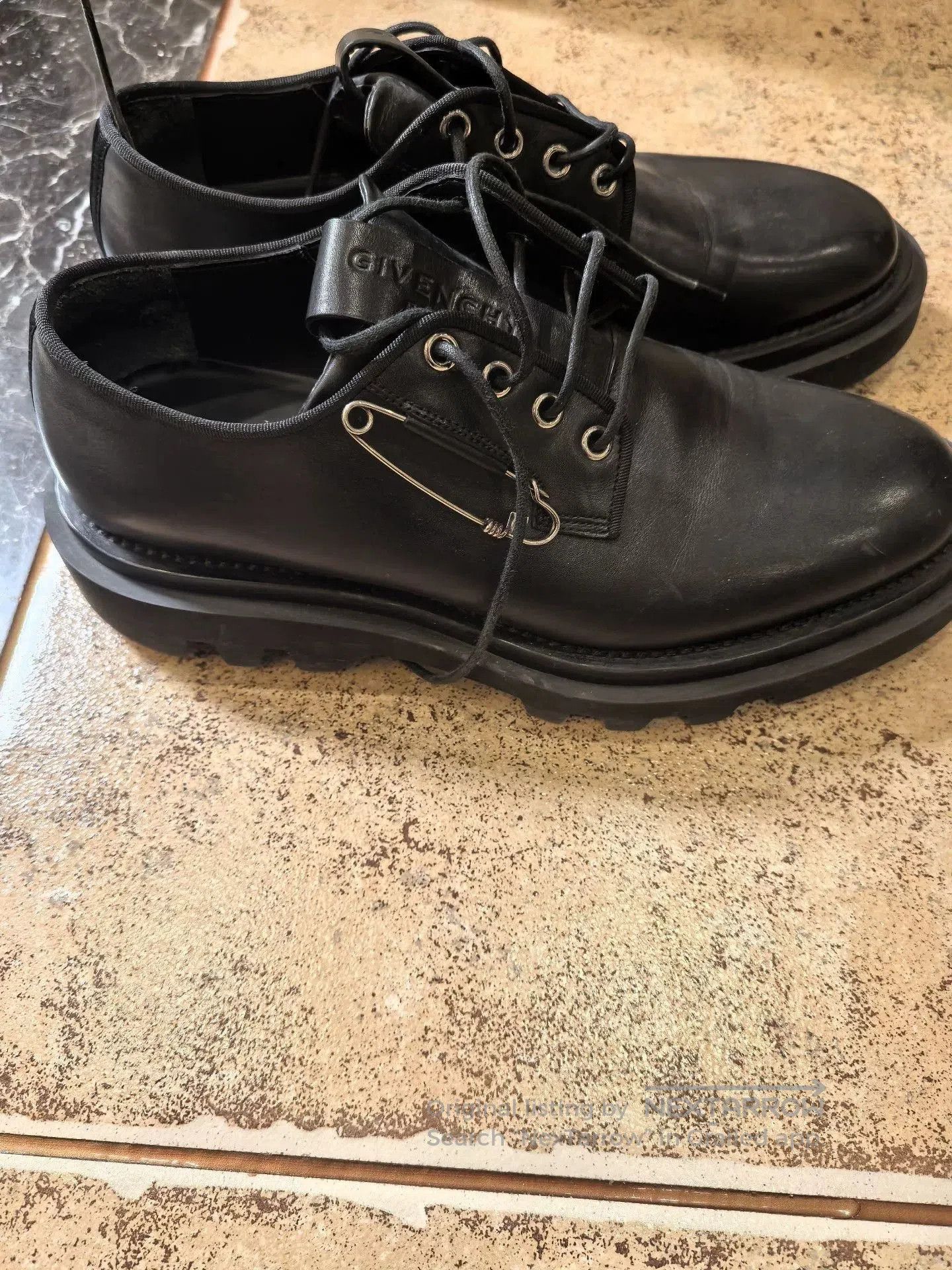 Givenchy Givenchy Black Lambskin Thick. Size US 6 / EU 39 - 2 Thumbnail
