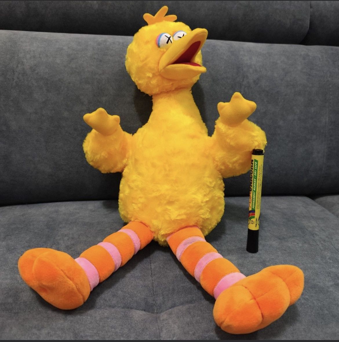 Kaws × Uniqlo Kaws x Uniqlo x Sesame Big Bird plush Size ONE SIZE - 1 Thumbnail