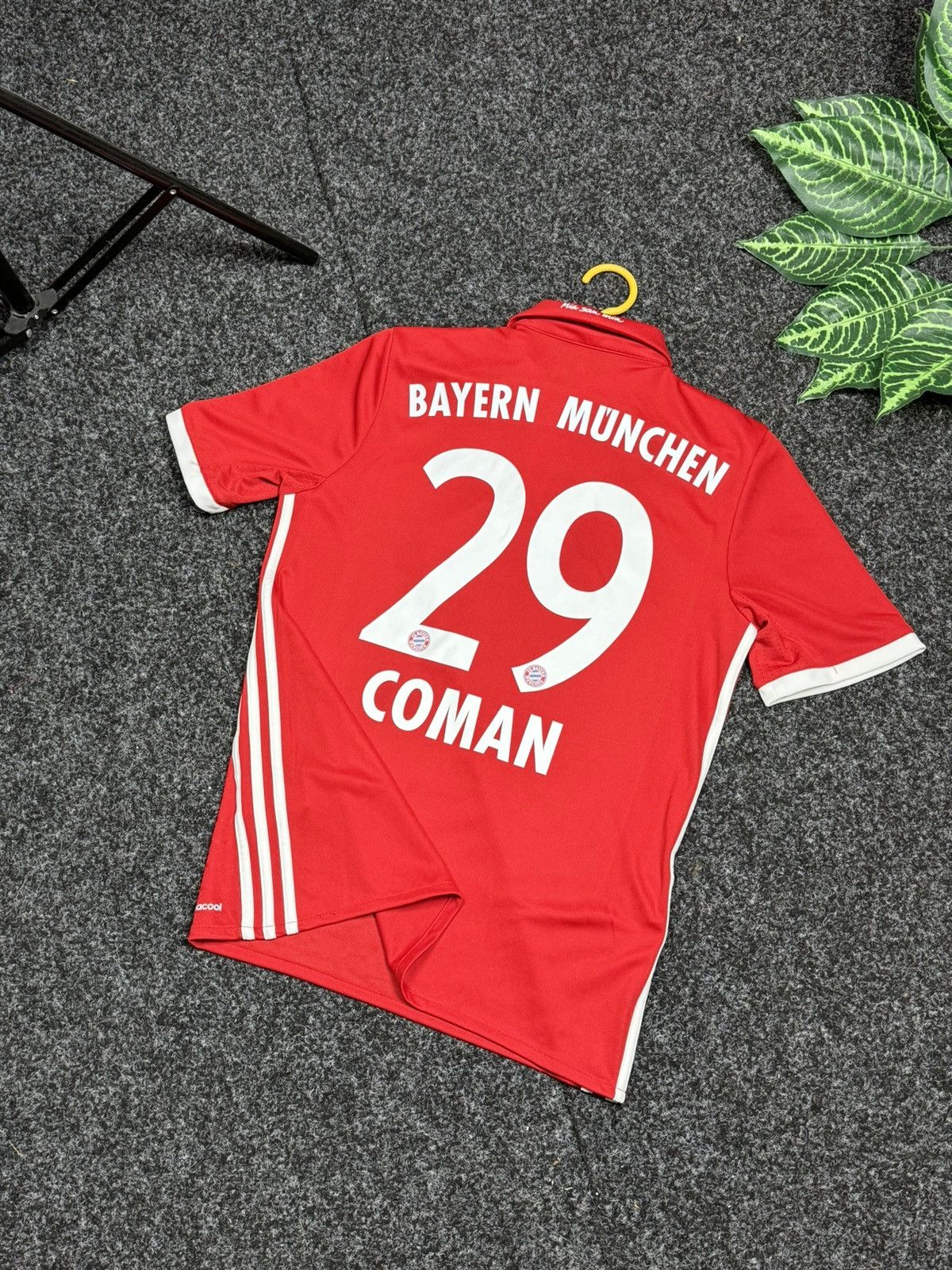 Adidas Adidas Bayern Munich 2016-17 Home Shirt Coman 29 size S Size US S / EU 44-46 / 1 - 16 Thumbnail