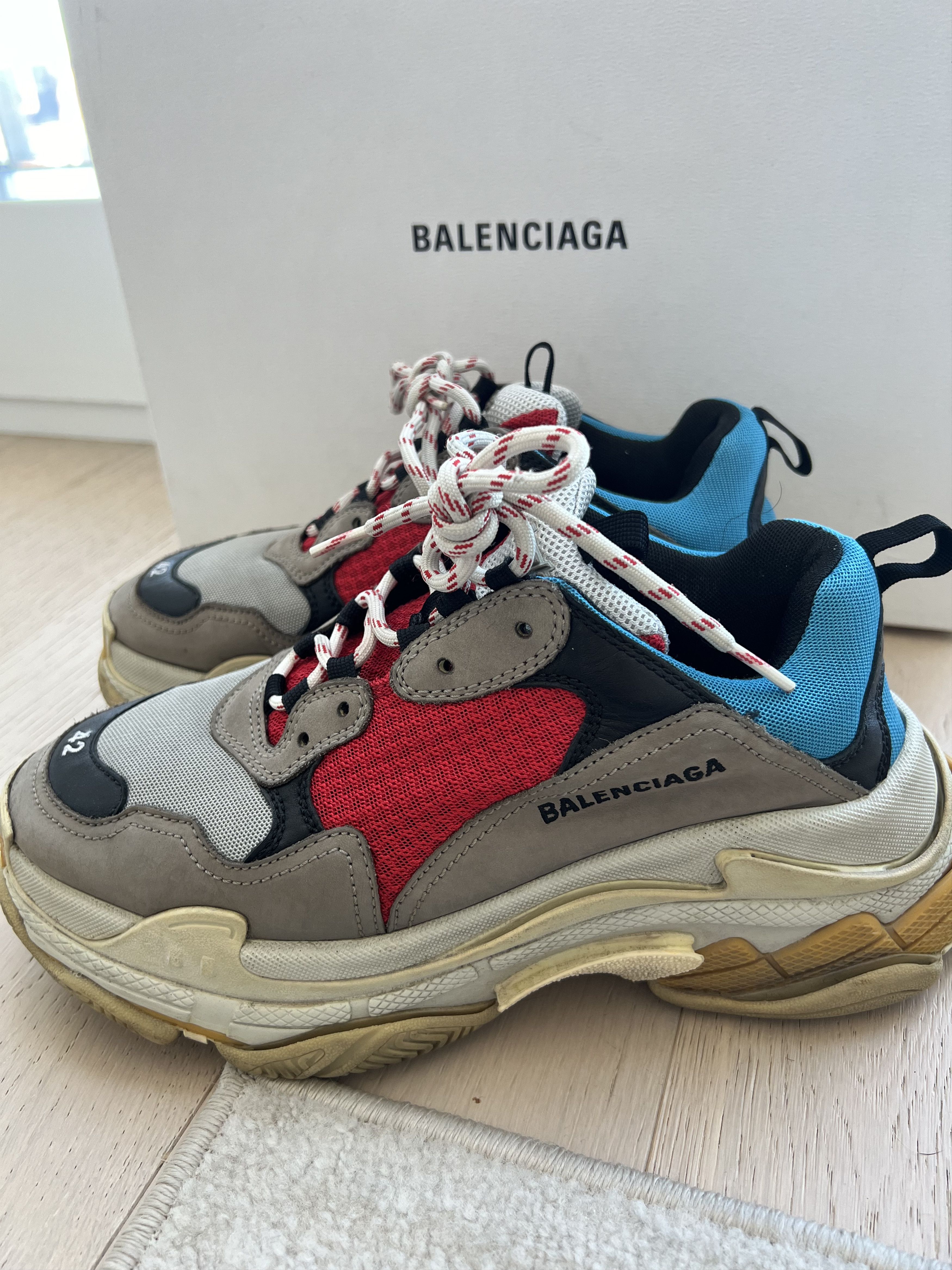 Balenciaga Triple S Size US 9 / EU 42 - 1 Thumbnail